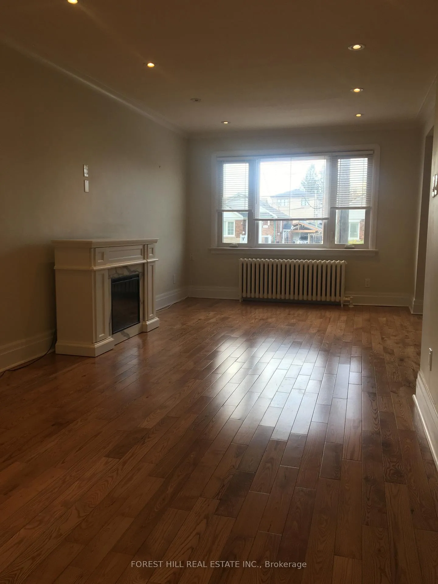 Photo 8 of 2791 St Clair Avenue E, Toronto, O'Connor-Parkview — HOMEH