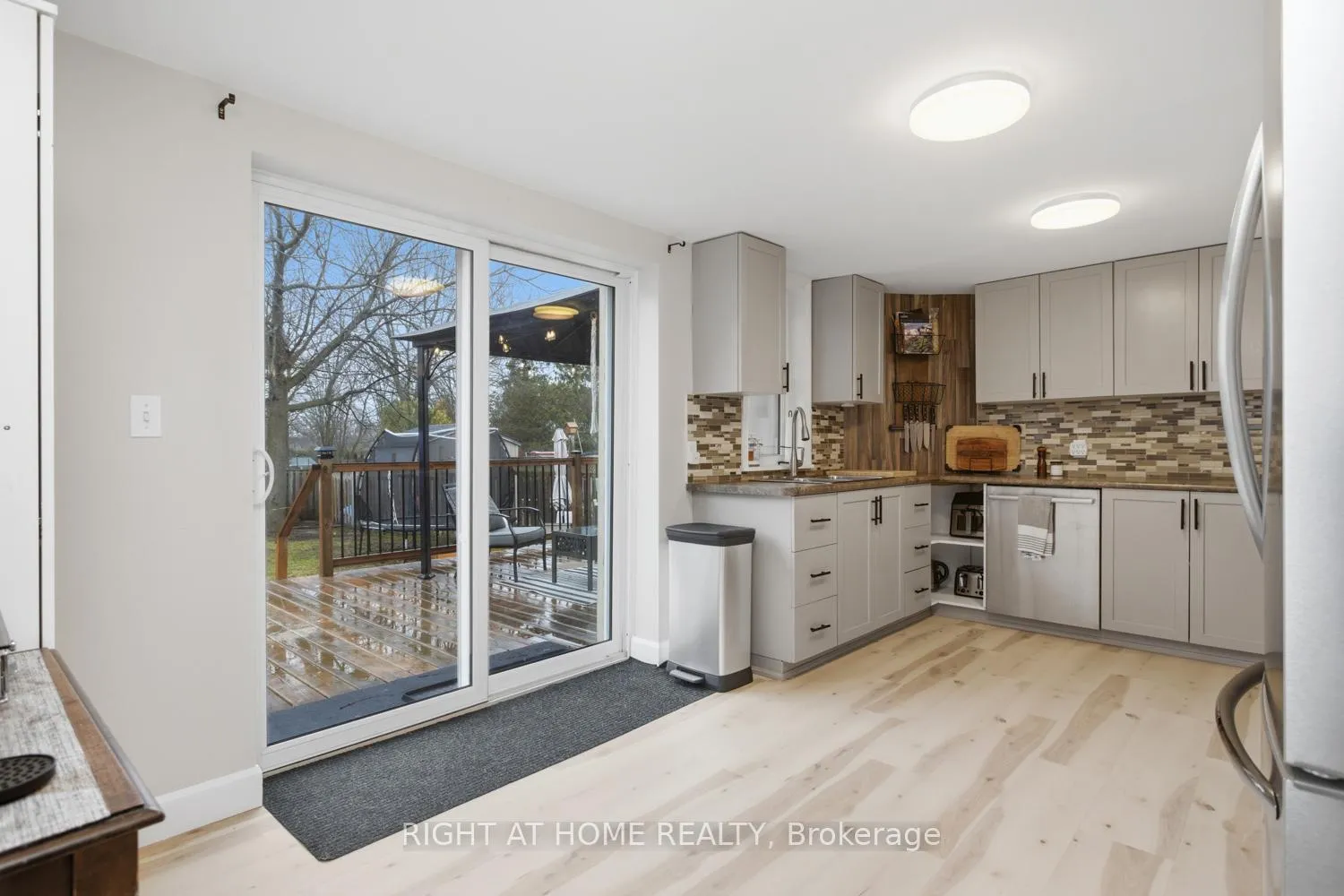 Photo 10 of 60 King Street E, Cramahe, Colborne — HOMEH
