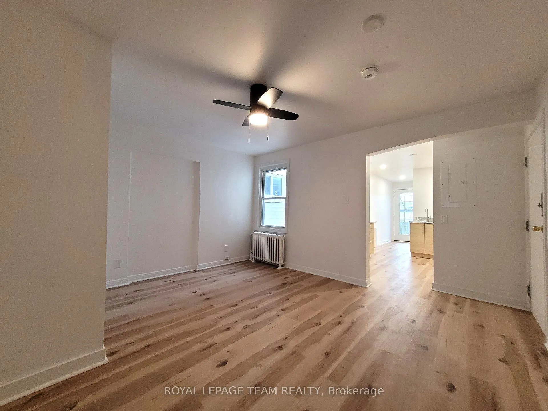 Photo 3 of Unit 2, 145 St Andrew Street, Ottawa, Lower Town/Byward Market — HOMEH