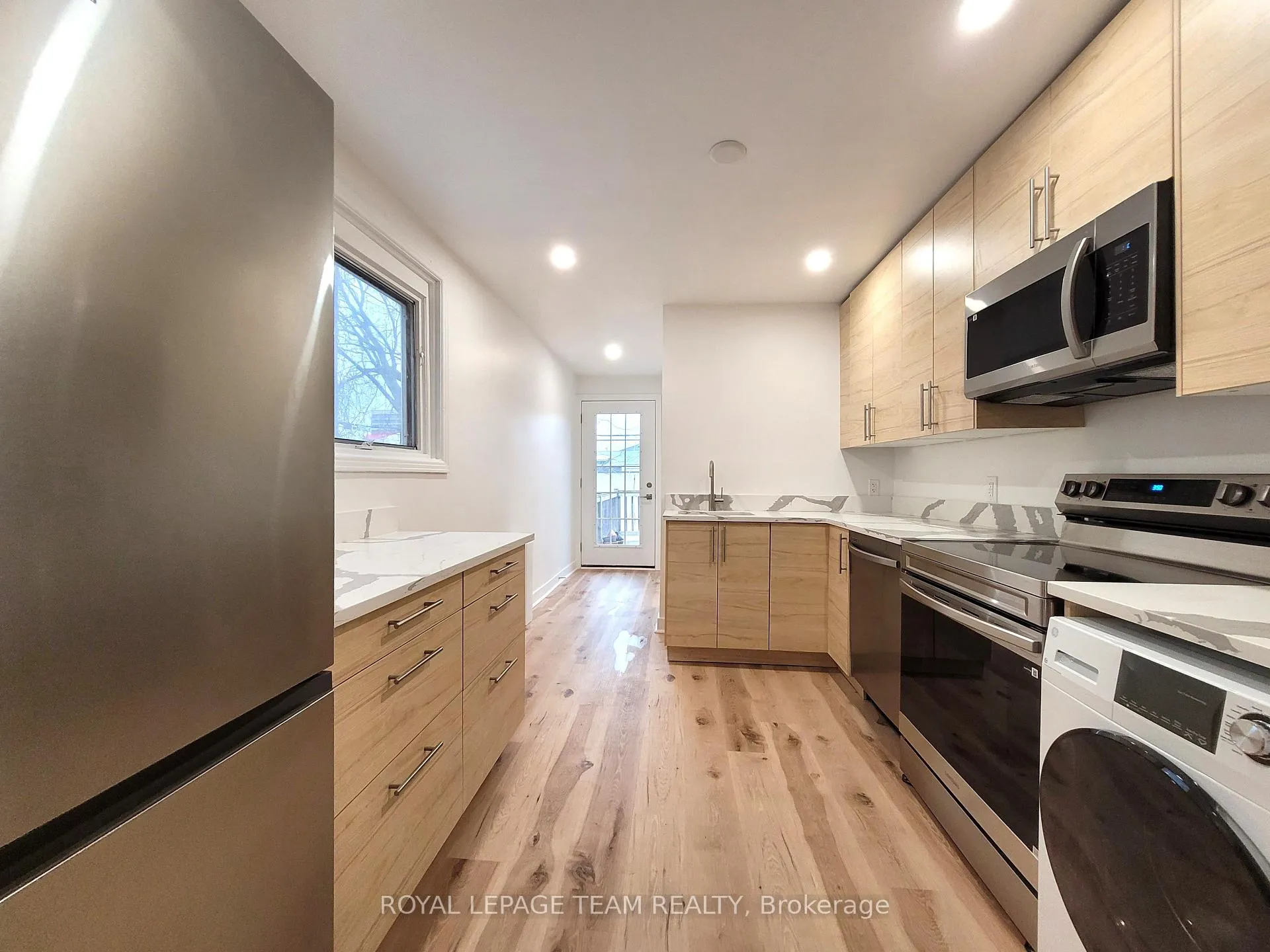 Photo 10 of Unit 2, 145 St Andrew Street, Ottawa, Lower Town/Byward Market — HOMEH