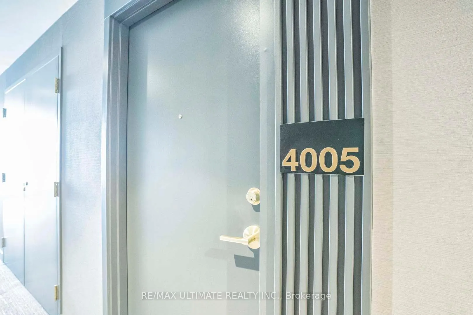 Photo 4 of Unit 4005, 5 Buttermill Avenue, Vaughan, Vaughan Corporate Centre — HOMEH