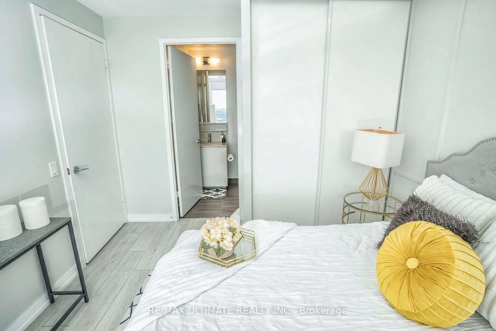 Photo 17 of Unit 4005, 5 Buttermill Avenue, Vaughan, Vaughan Corporate Centre — HOMEH