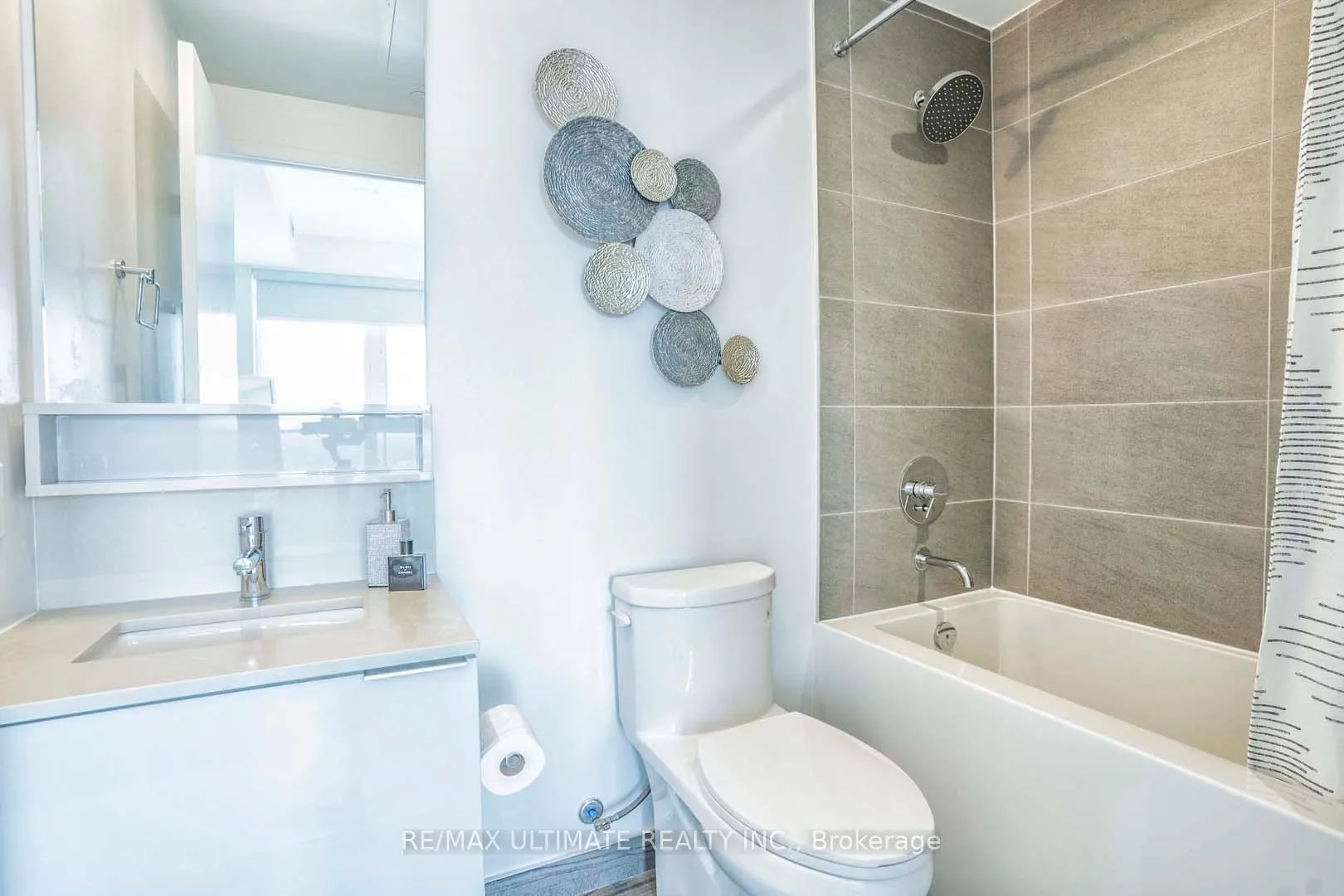Photo 18 of Unit 4005, 5 Buttermill Avenue, Vaughan, Vaughan Corporate Centre — HOMEH