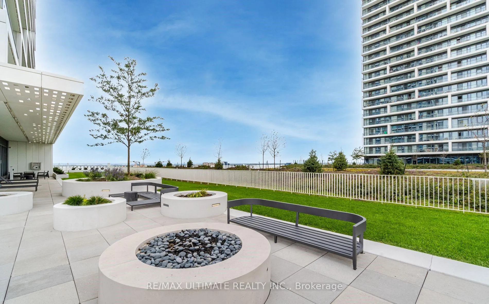 Photo 32 of Unit 4005, 5 Buttermill Avenue, Vaughan, Vaughan Corporate Centre — HOMEH