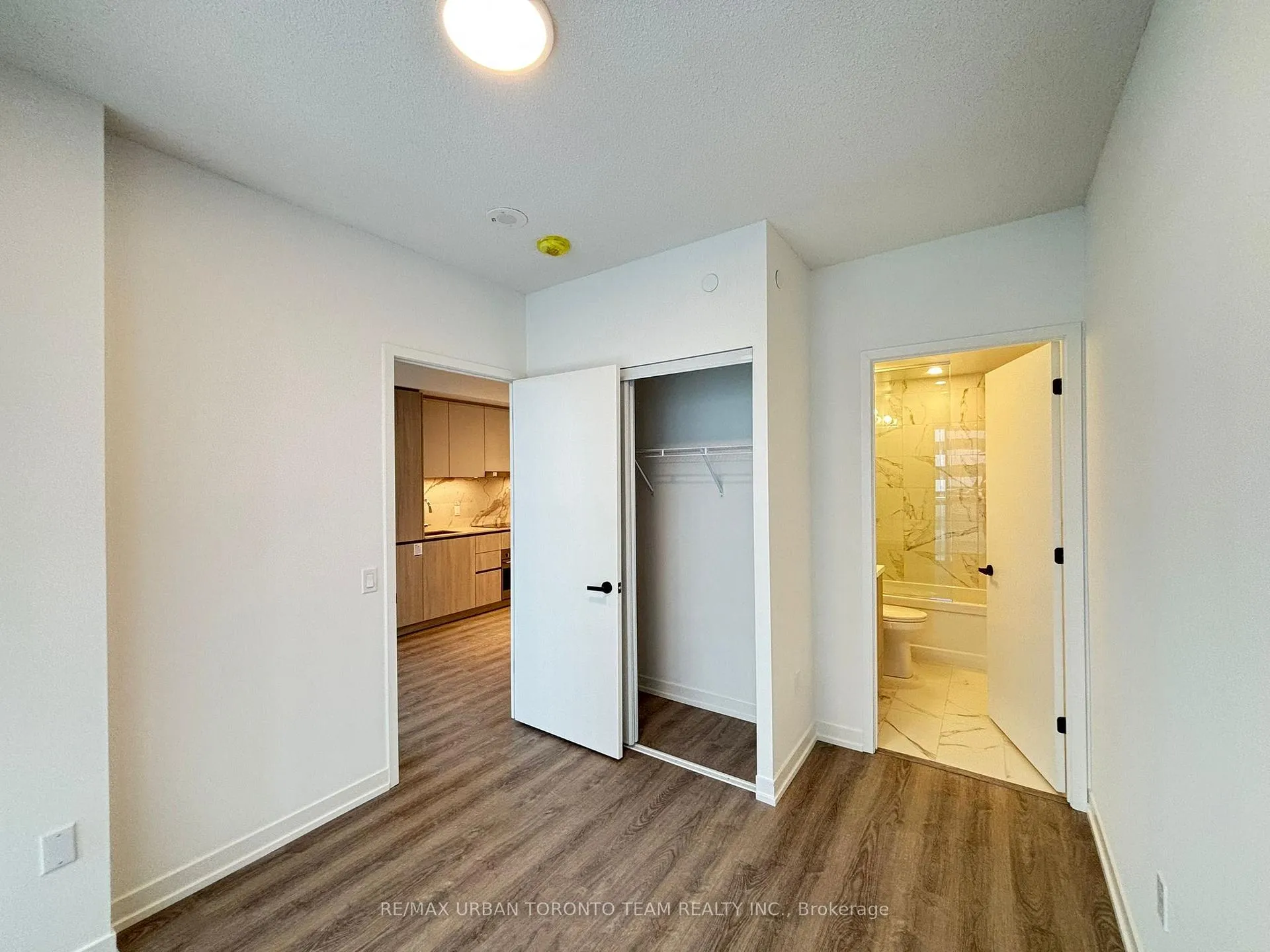 Photo 10 of Unit 2001, 8 Interchange Way, Vaughan, Vaughan Corporate Centre — HOMEH