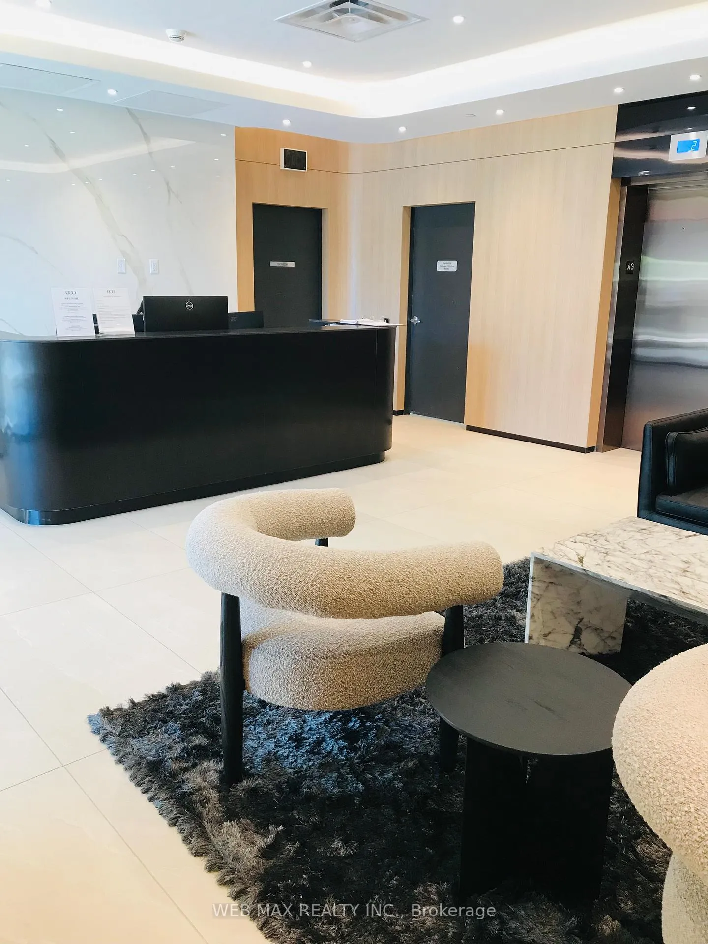 Photo 3 of Unit 401, 185 Alberta Avenue, Toronto, Oakwood Village — HOMEH