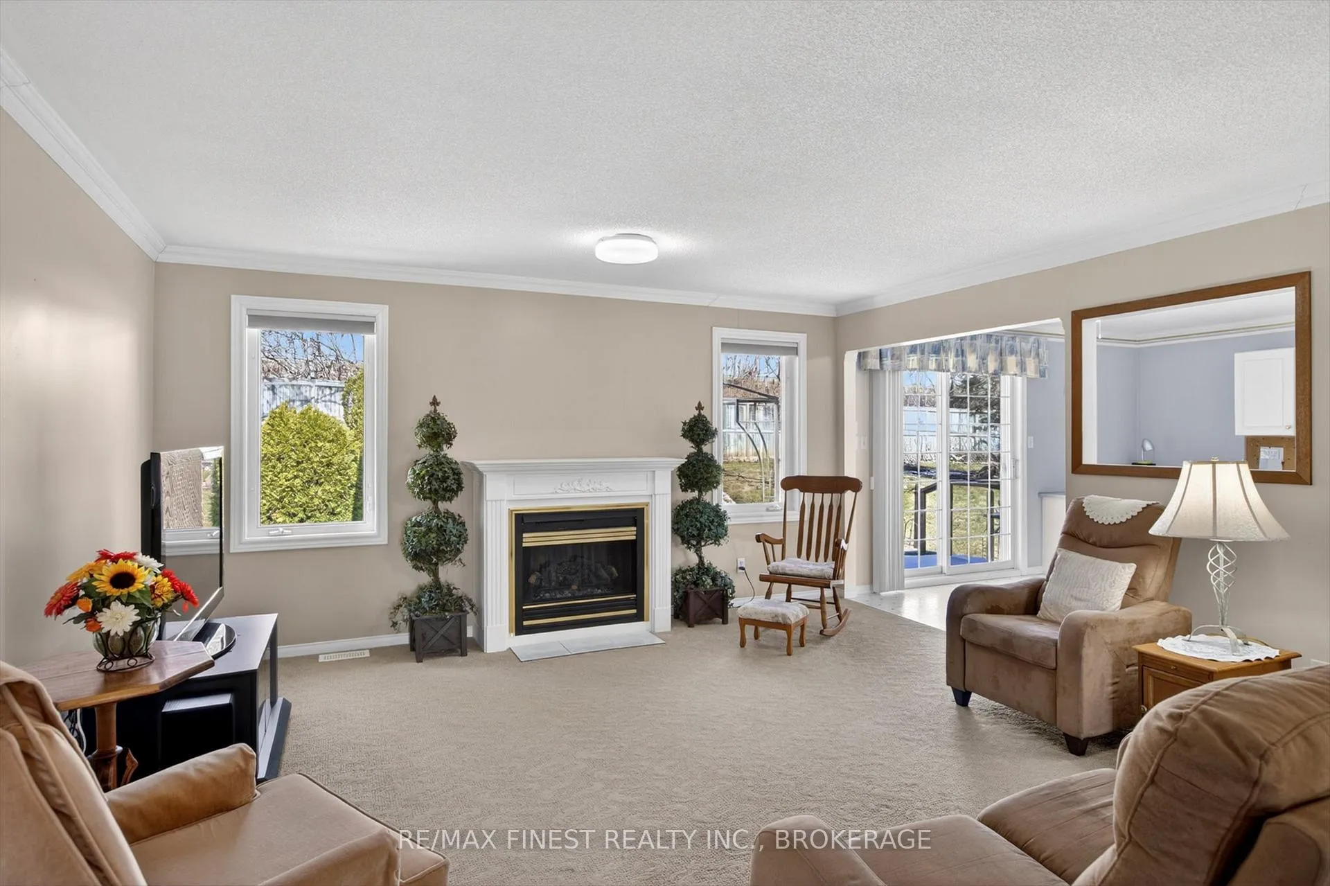 Photo 4 of 1616 College Park Drive, Peterborough, Otonabee Ward 1 — HOMEH