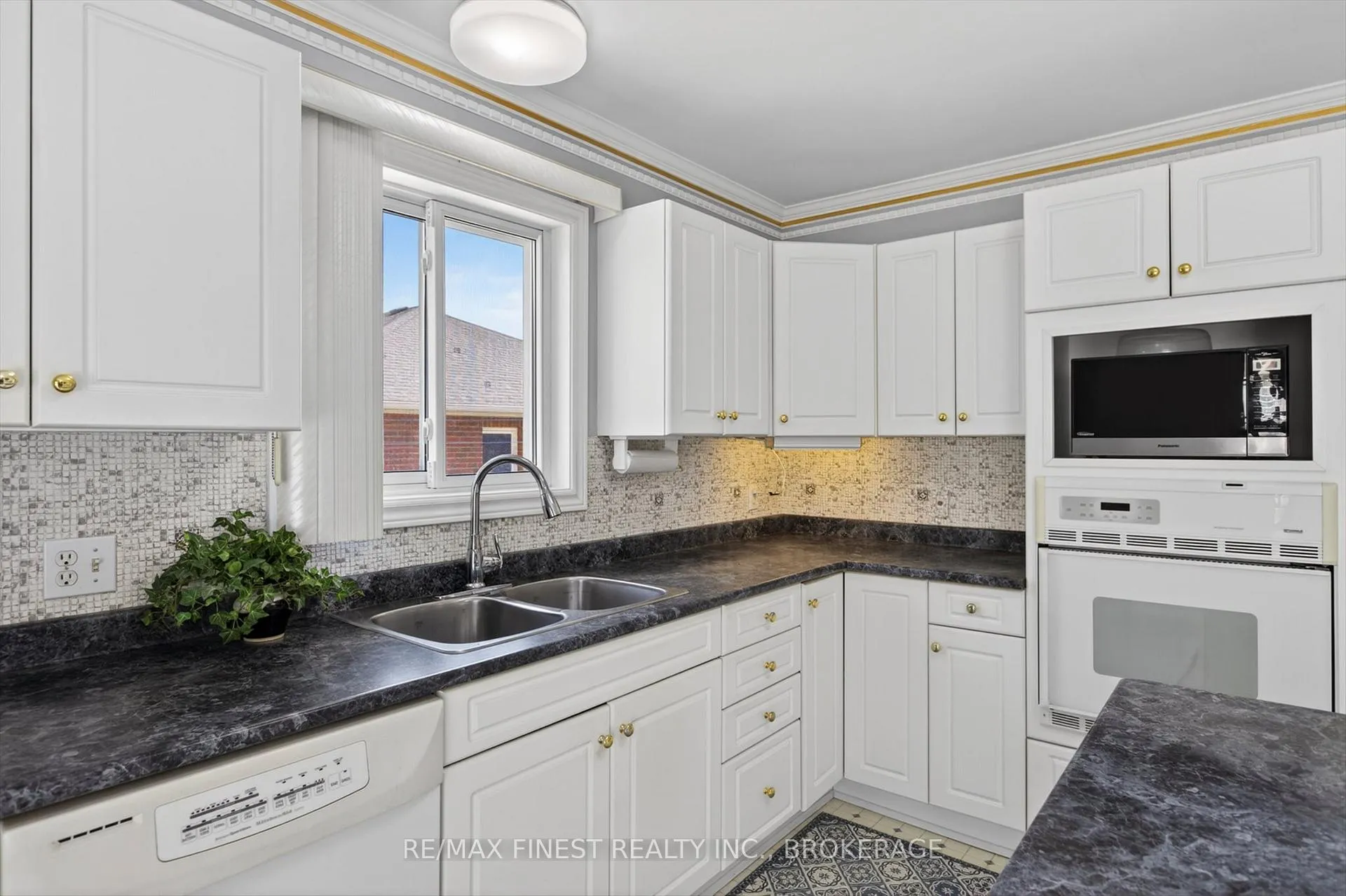 Photo 16 of 1616 College Park Drive, Peterborough, Otonabee Ward 1 — HOMEH