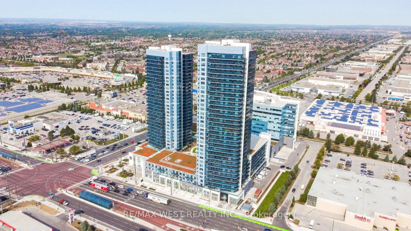 Front of Unit 1504, 3600 Highway 7 Road