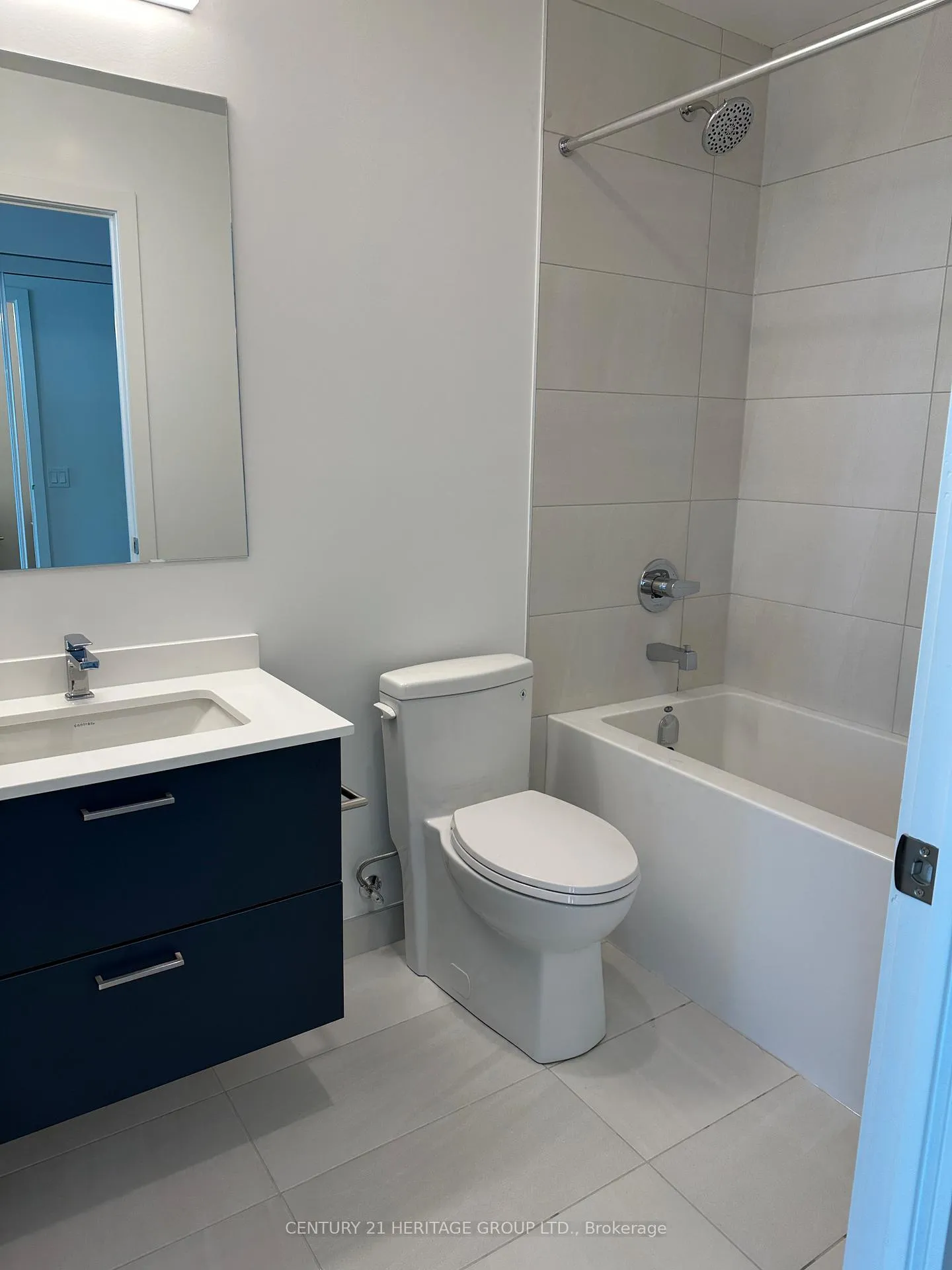 Photo 11 of Unit 2904, 30 Upper Mall Way, Vaughan, Brownridge — HOMEH