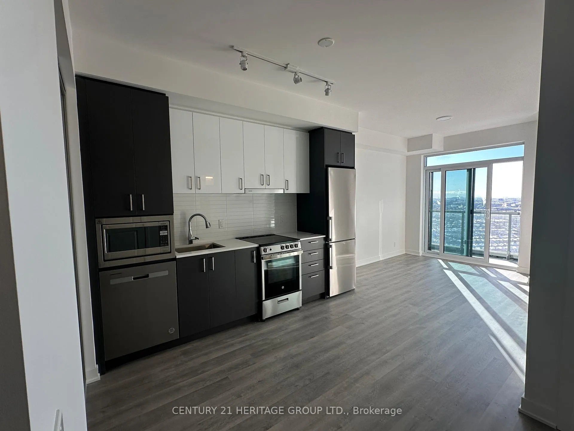 Photo 15 of Unit 2904, 30 Upper Mall Way, Vaughan, Brownridge — HOMEH