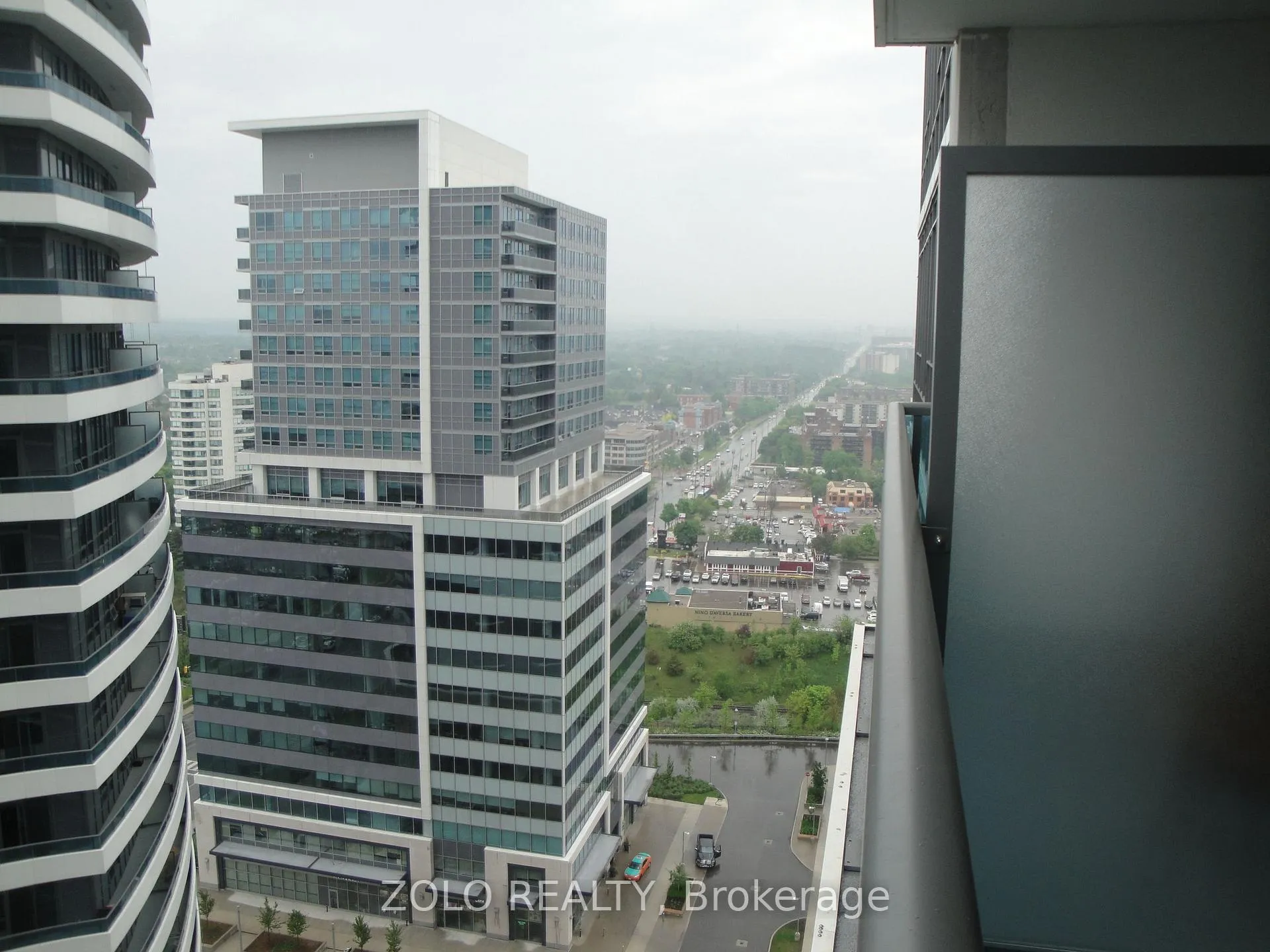 Photo 11 of Unit 2110, 7165 Yonge Street E, Markham, Grandview — HOMEH