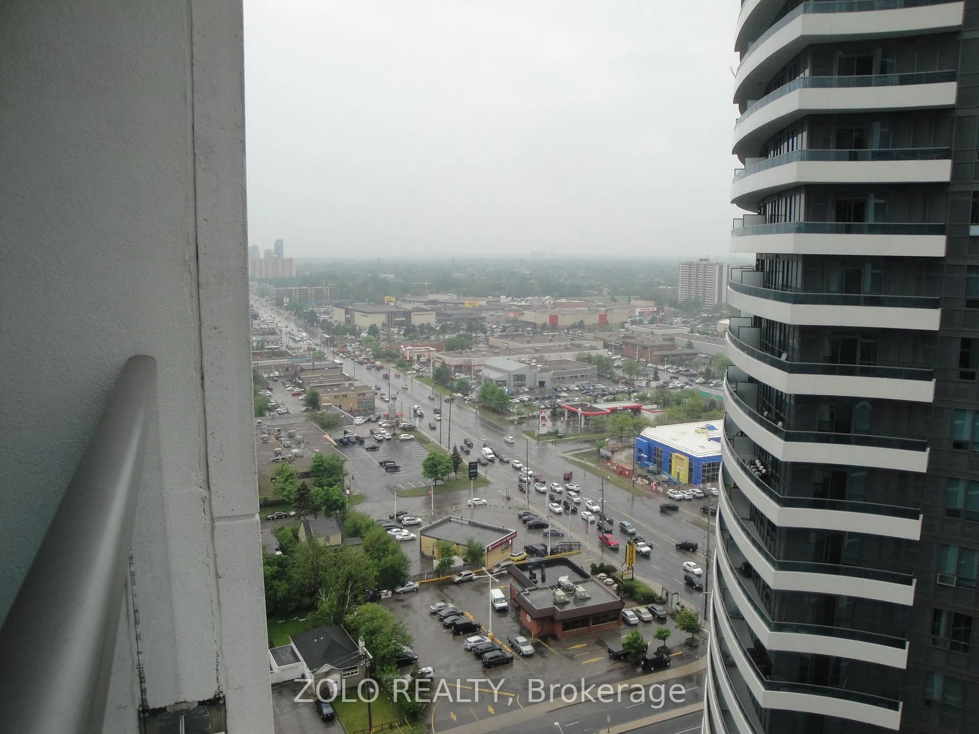Photo 12 of Unit 2110, 7165 Yonge Street E, Markham, Grandview — HOMEH