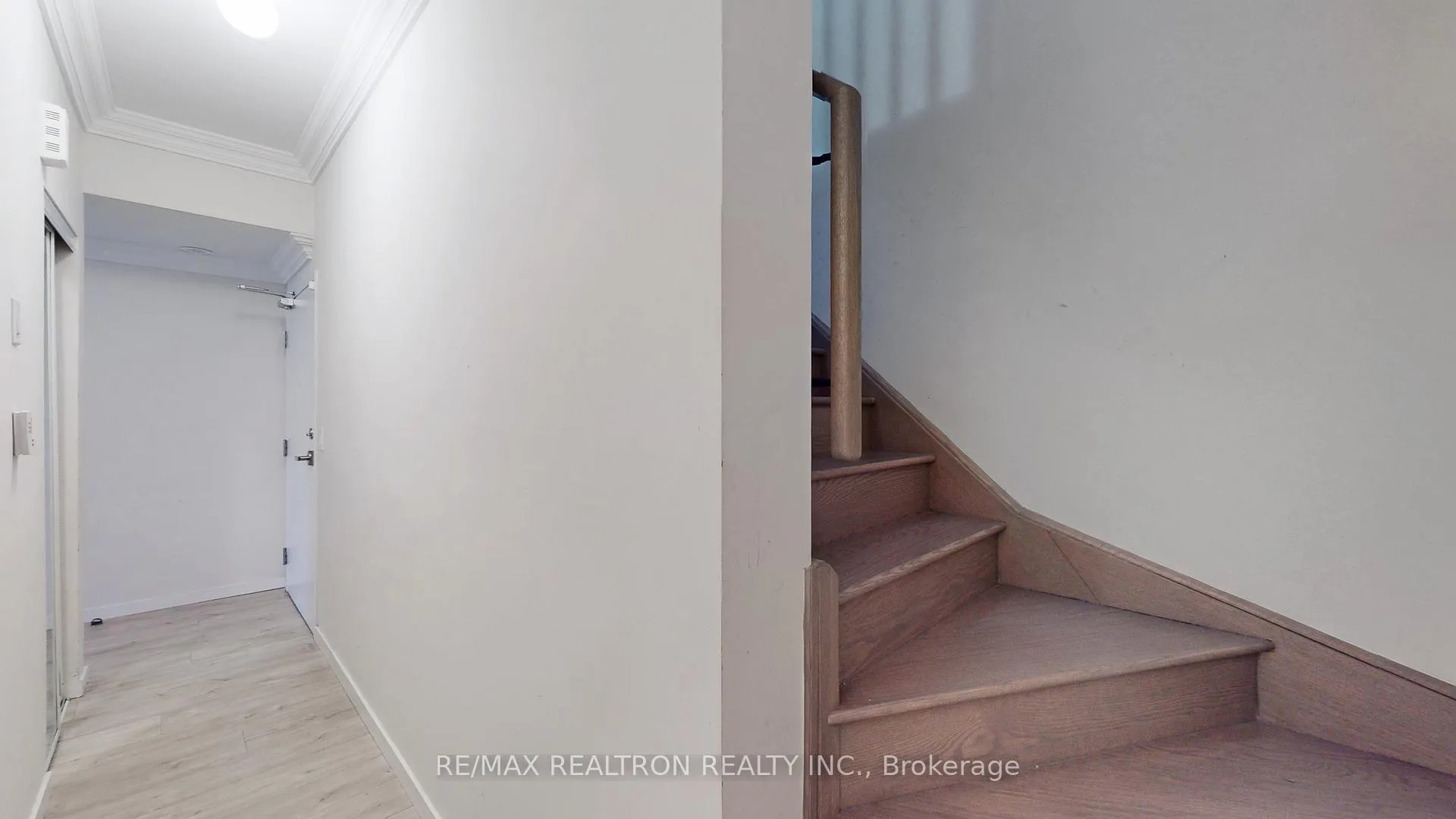 Photo 10 of Unit 60, 300 Alex Gardner Circle, Aurora, Aurora Village — HOMEH