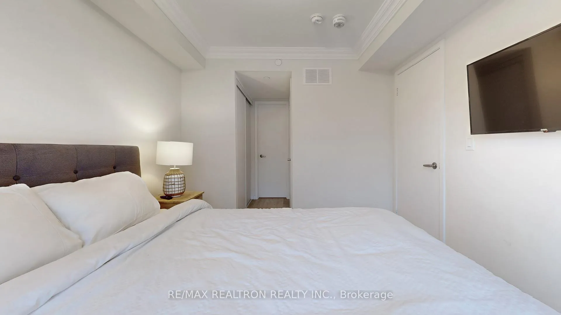 Photo 12 of Unit 60, 300 Alex Gardner Circle, Aurora, Aurora Village — HOMEH