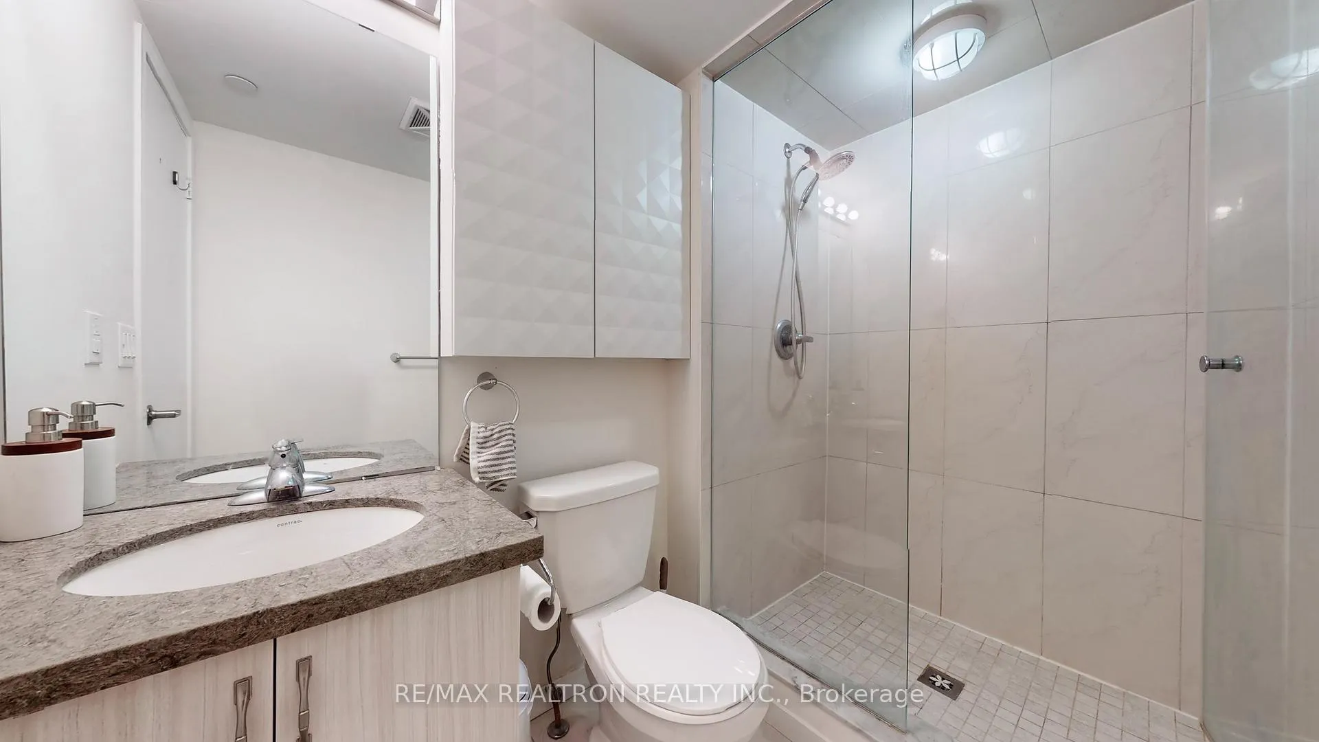 Photo 13 of Unit 60, 300 Alex Gardner Circle, Aurora, Aurora Village — HOMEH