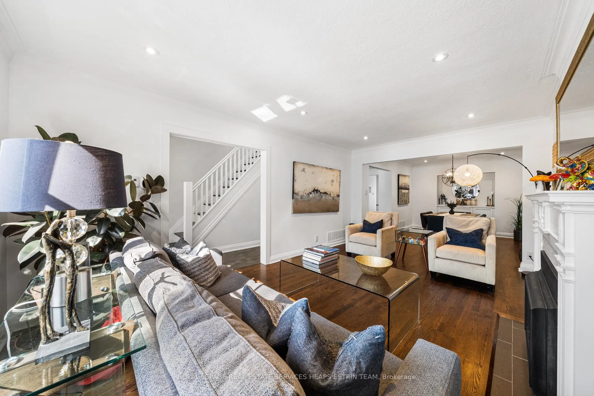 Photo 5 of 46 Donlea Drive, Toronto, Leaside — HOMEH