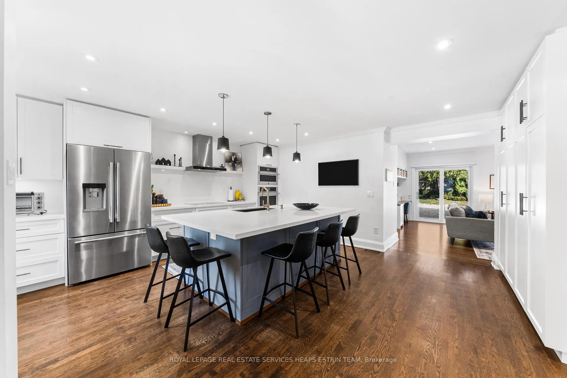 Photo 11 of 46 Donlea Drive, Toronto, Leaside — HOMEH