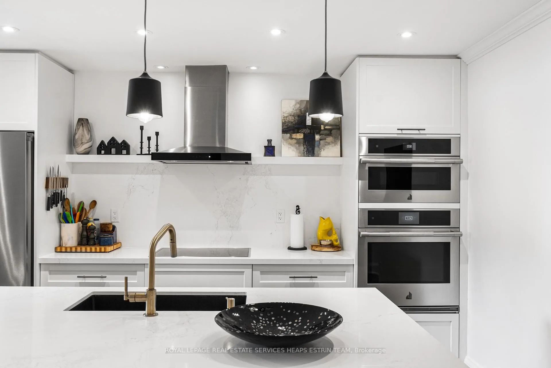 Photo 14 of 46 Donlea Drive, Toronto, Leaside — HOMEH