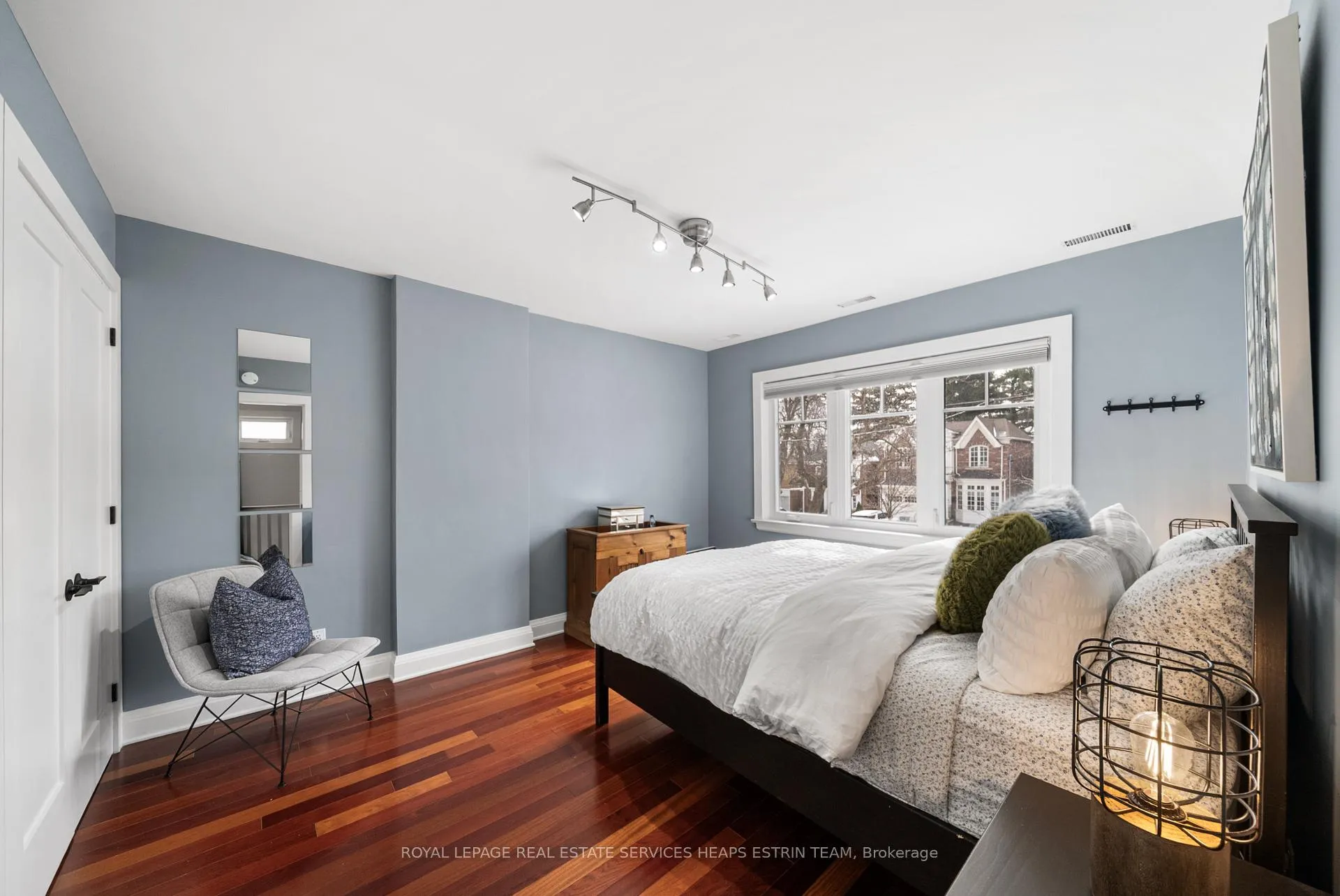 Photo 28 of 46 Donlea Drive, Toronto, Leaside — HOMEH