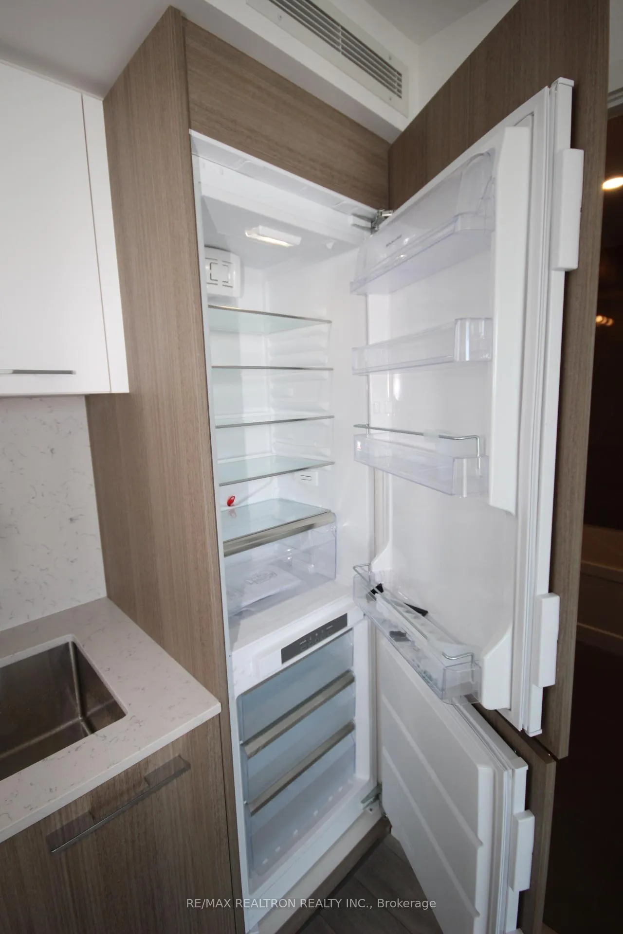 Photo 12 of Unit 1208, 45 Baseball Place, Toronto, South Riverdale — HOMEH