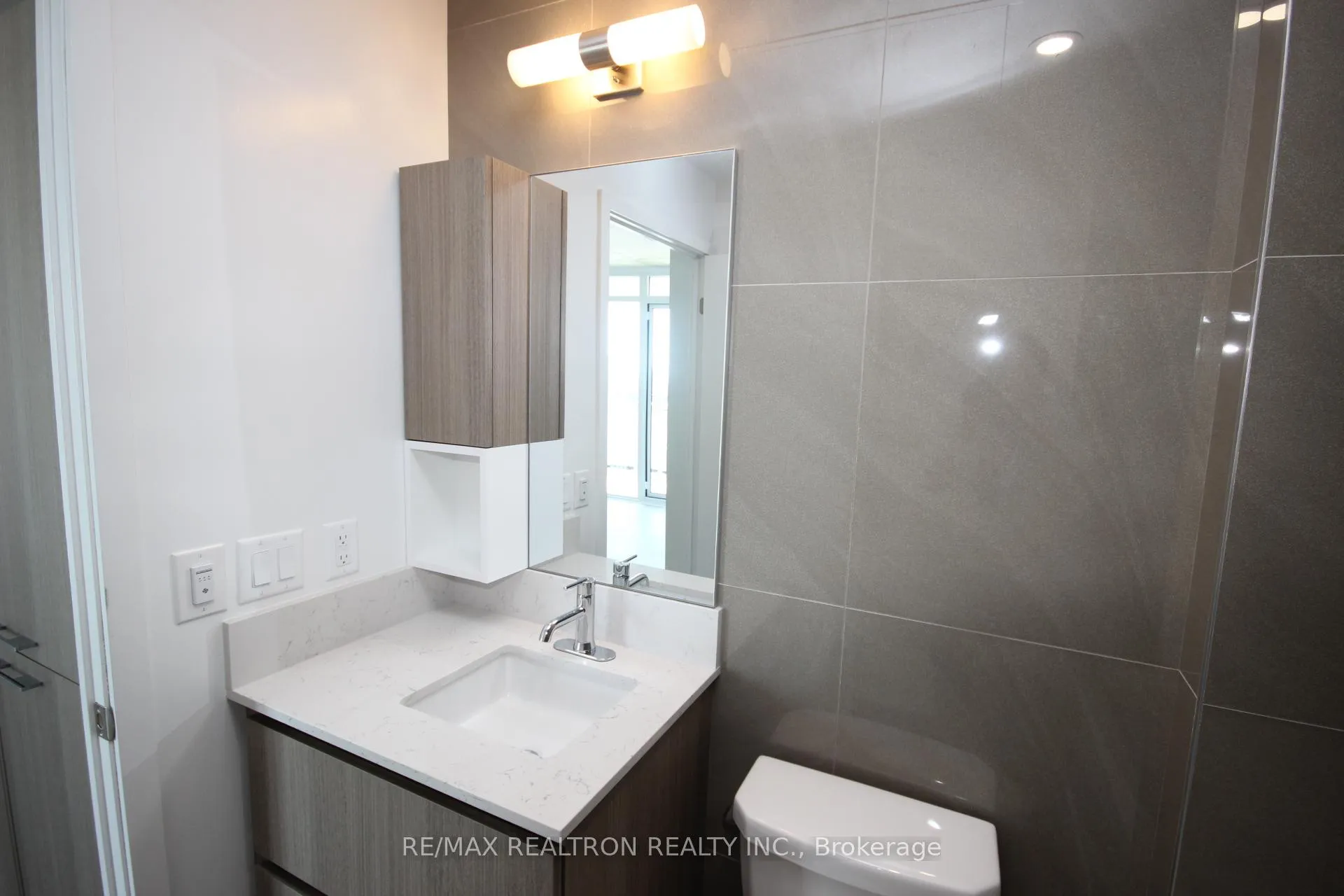 Photo 17 of Unit 1208, 45 Baseball Place, Toronto, South Riverdale — HOMEH