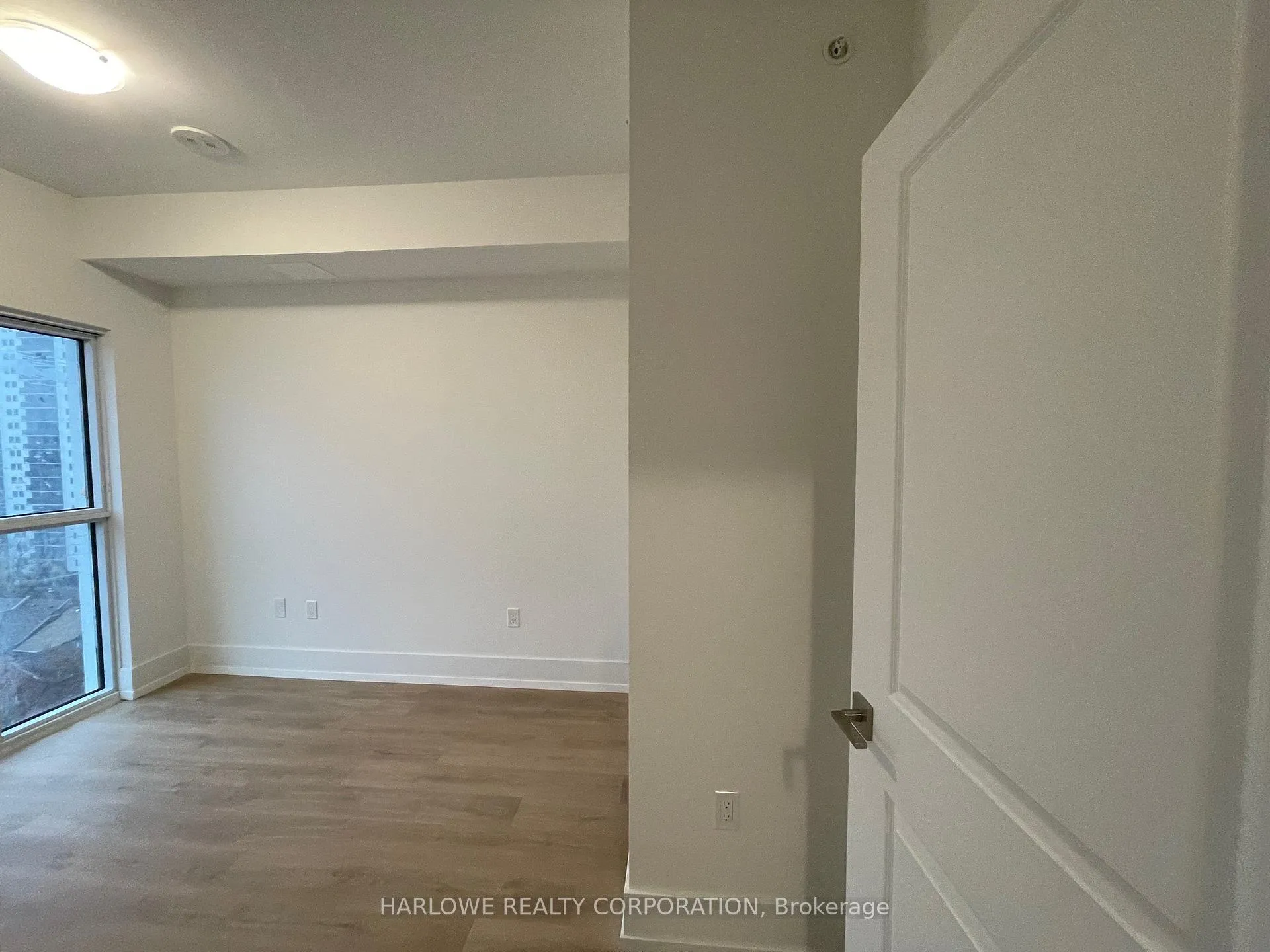 Photo 5 of Unit 805, 206 King Street W, Hamilton, Central — HOMEH
