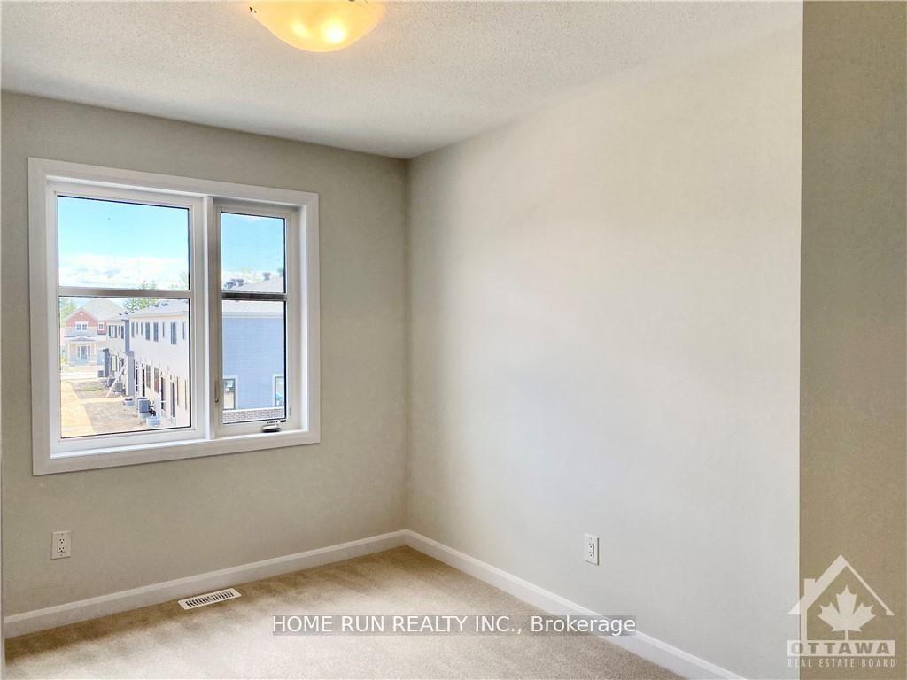 Photo 17 of 138 Maynooth Court, Ottawa, Barrhaven - Half Moon Bay — HOMEH