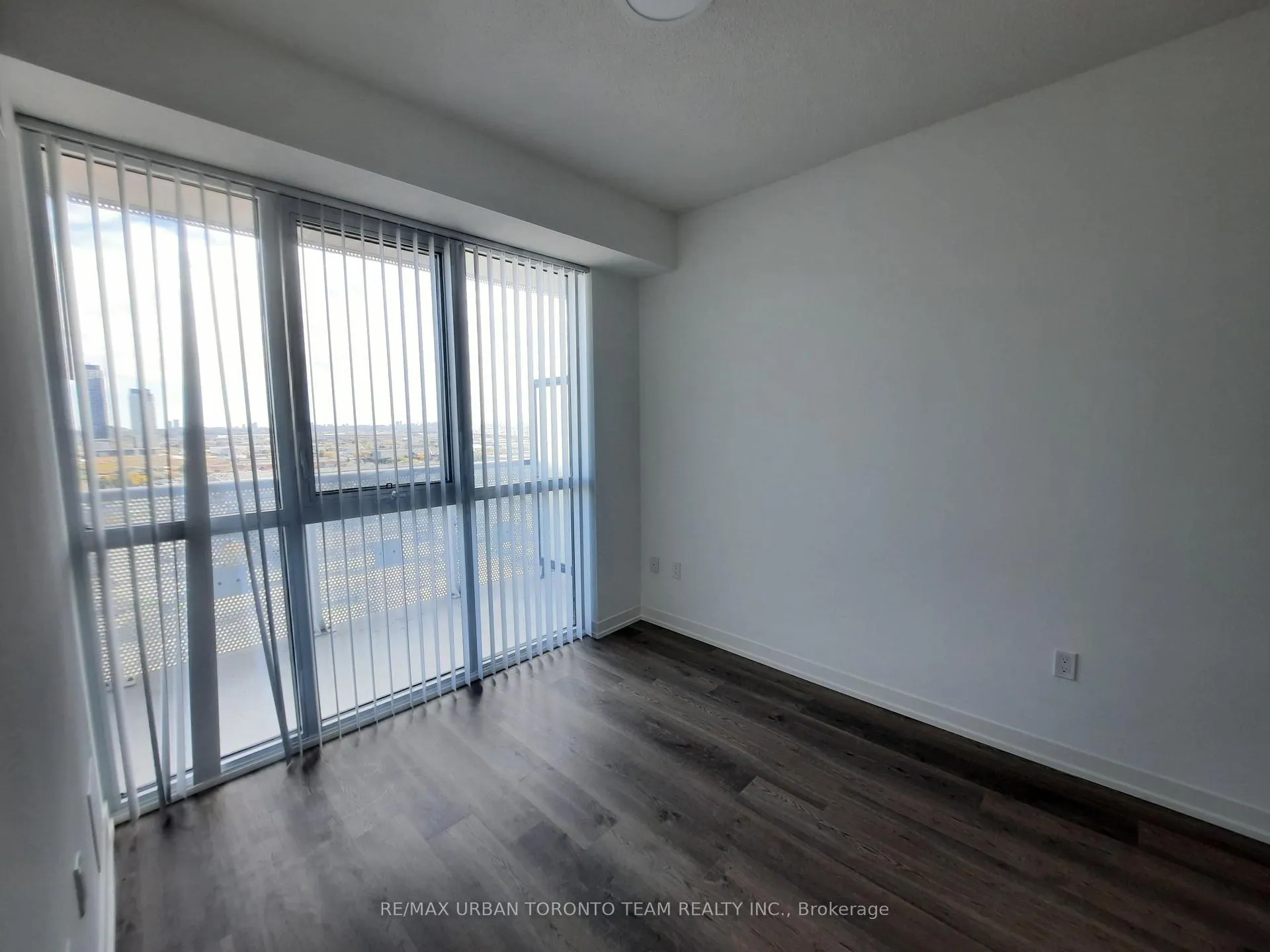 Photo 7 of Unit 1707, 8 Interchange Way, Vaughan, Vaughan Corporate Centre — HOMEH