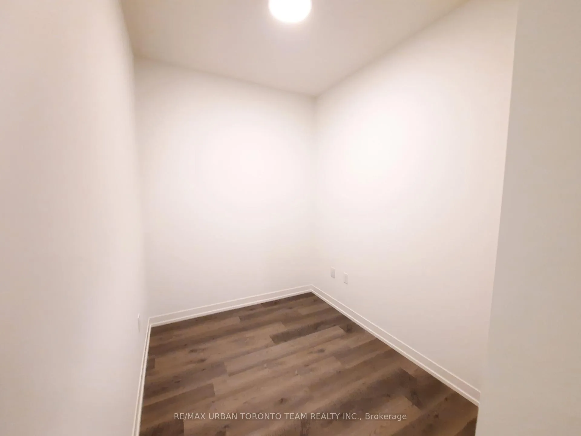 Photo 10 of Unit 1707, 8 Interchange Way, Vaughan, Vaughan Corporate Centre — HOMEH