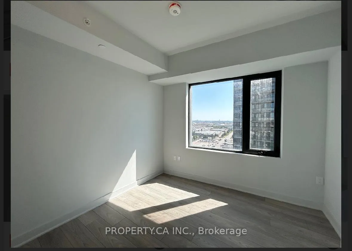 Photo 5 of Unit 1506, 2920 Highway 7, Vaughan, Concord — HOMEH