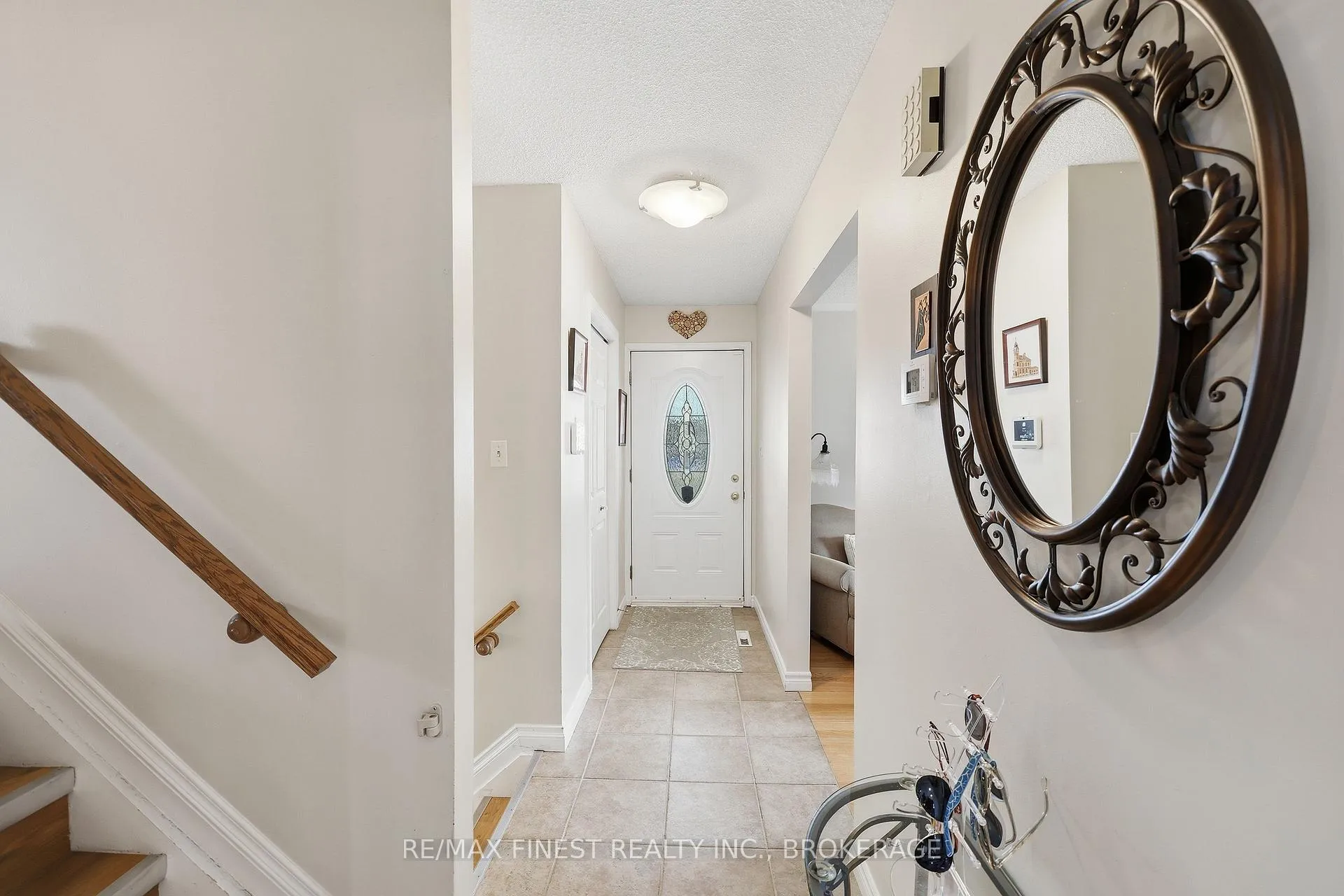 Photo 2 of 87 Old Oak Road, Kingston, Central City West — HOMEH