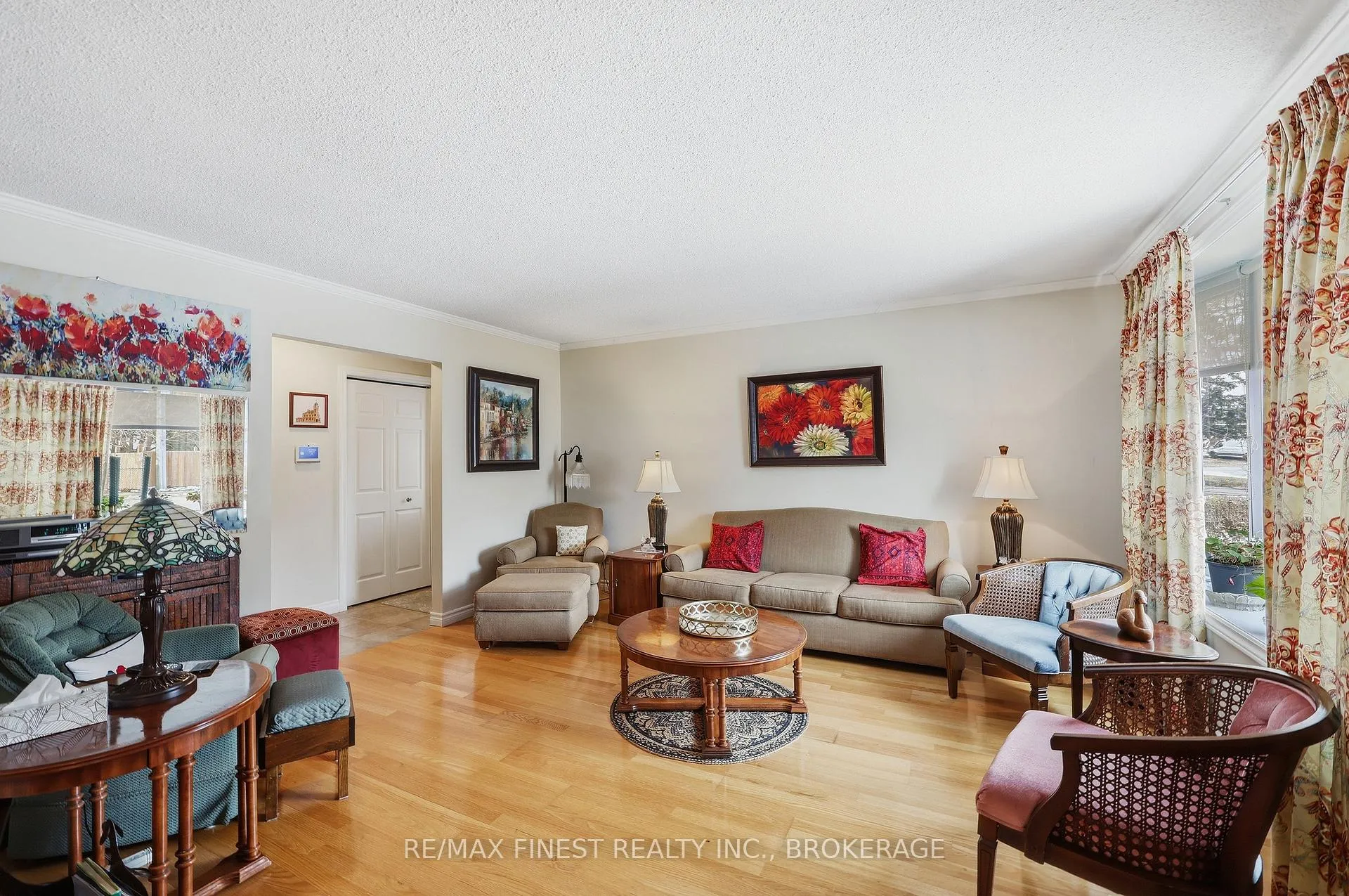 Photo 5 of 87 Old Oak Road, Kingston, Central City West — HOMEH
