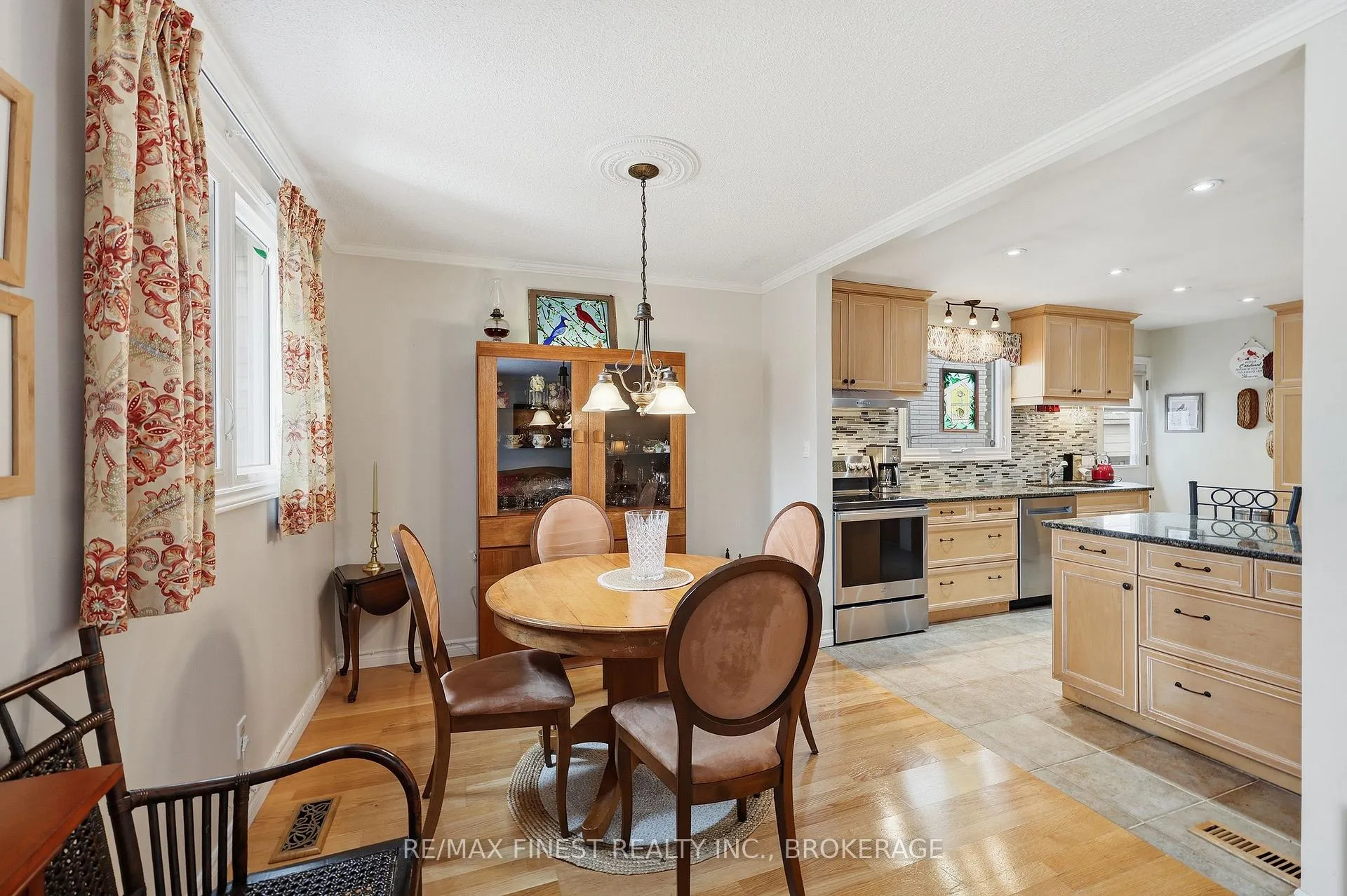 Photo 7 of 87 Old Oak Road, Kingston, Central City West — HOMEH