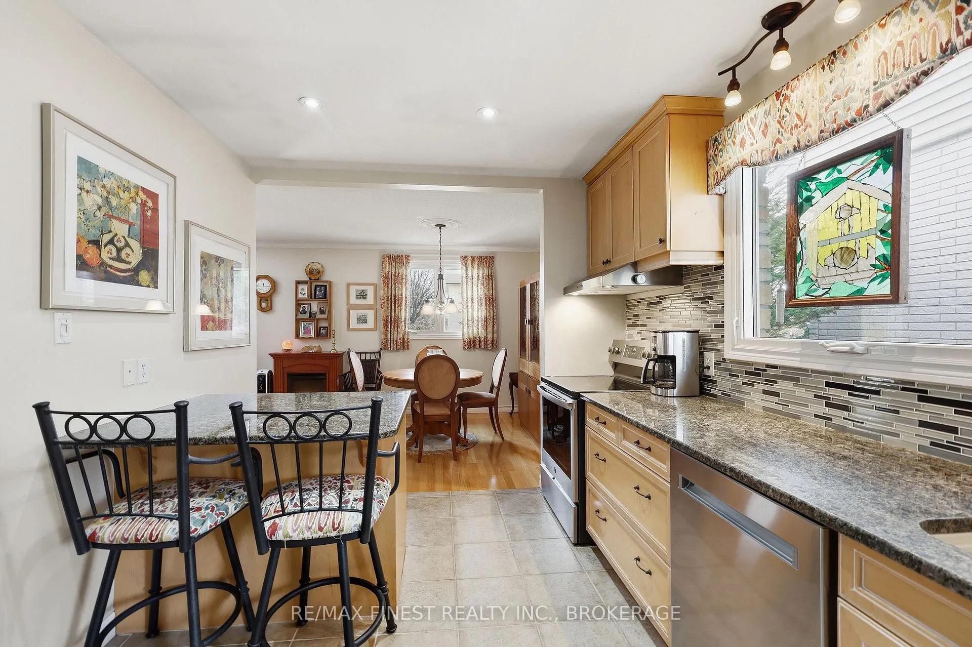 Photo 13 of 87 Old Oak Road, Kingston, Central City West — HOMEH