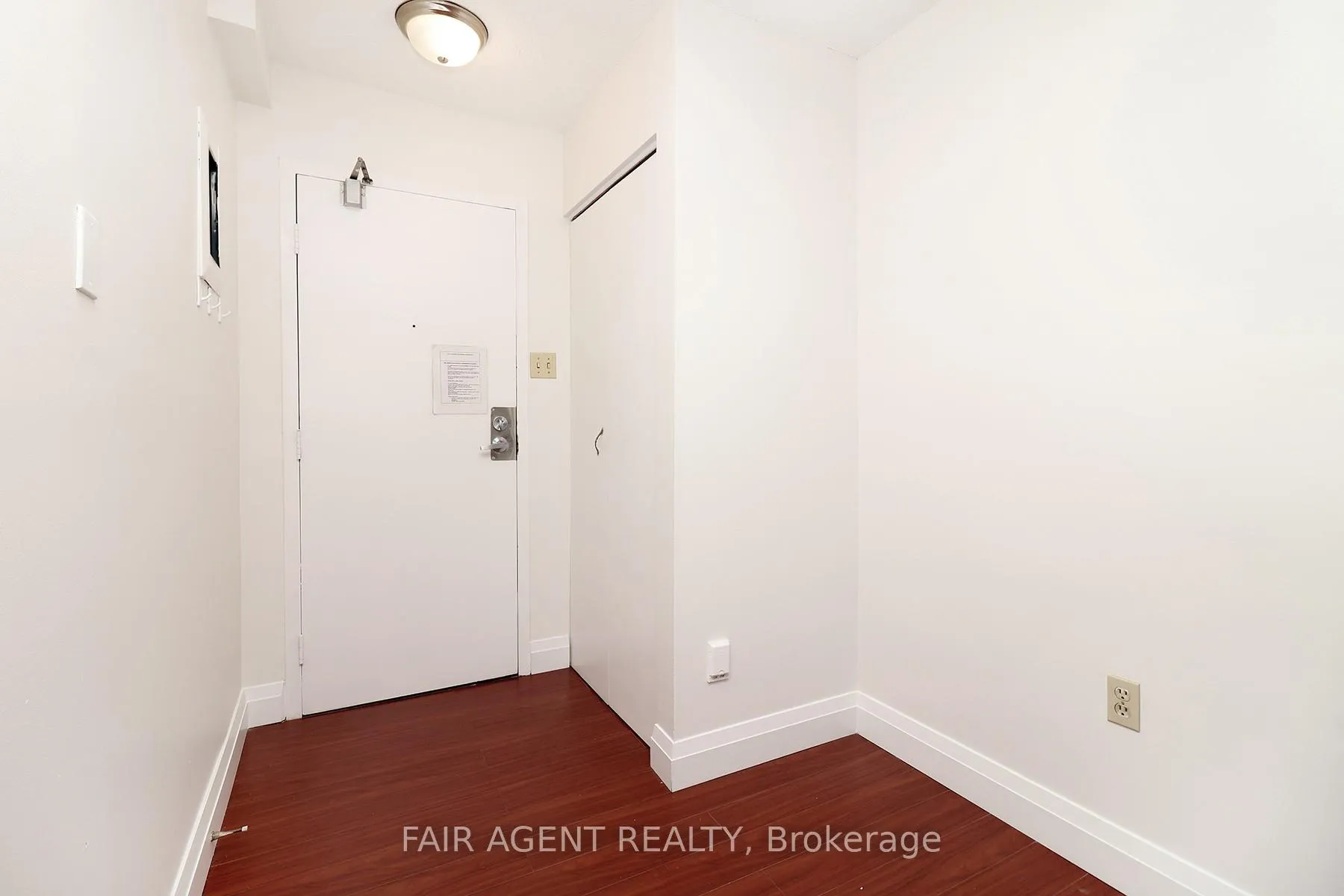 Photo 5 of Unit 1005, 64 Benton Street E, Kitchener, Cedar Hill — HOMEH