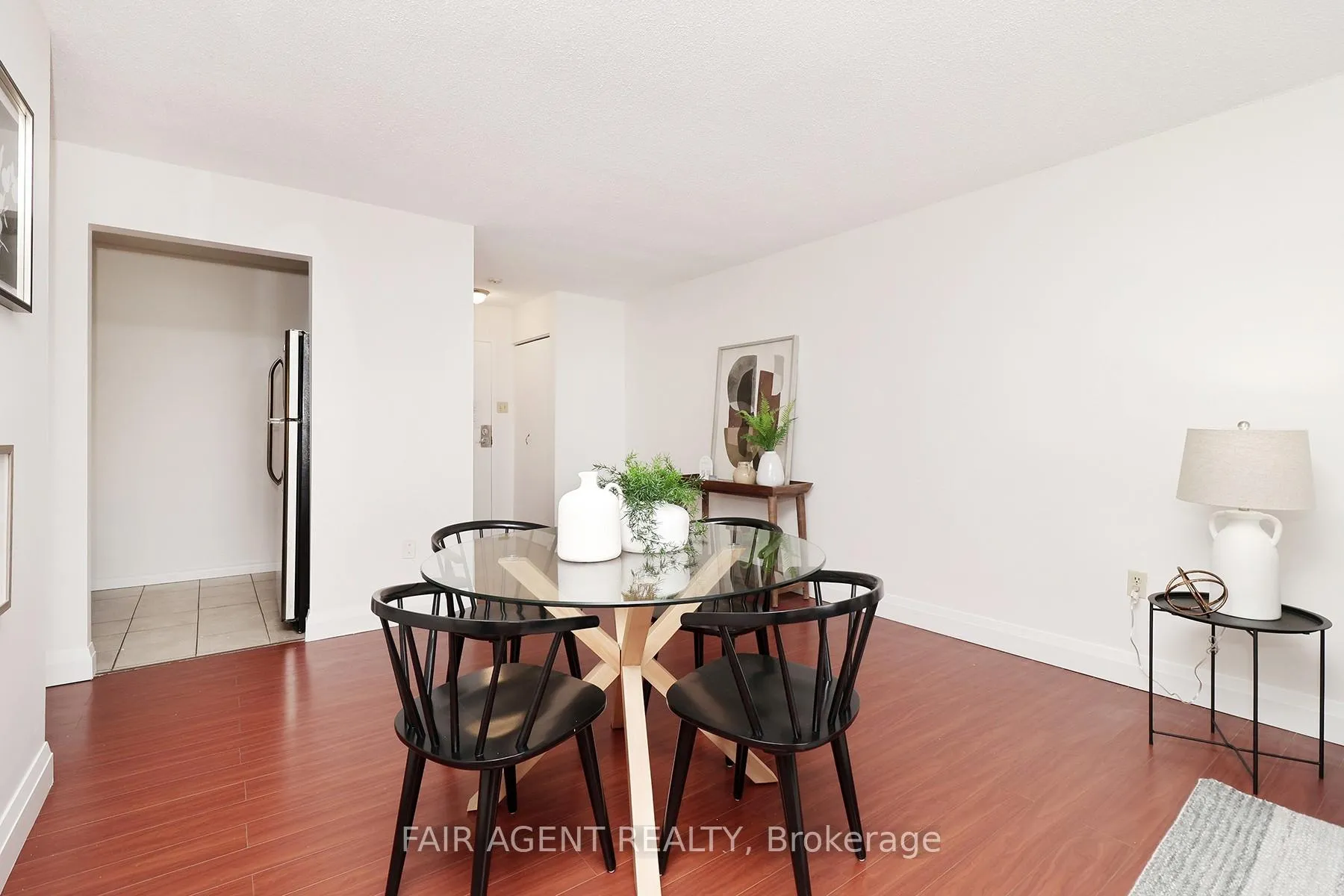 Photo 7 of Unit 1005, 64 Benton Street E, Kitchener, Cedar Hill — HOMEH