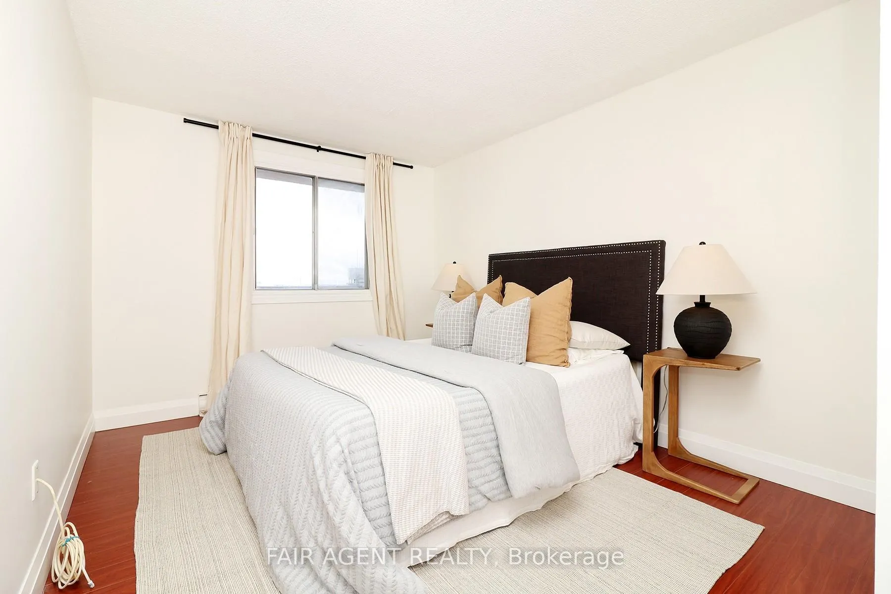 Photo 12 of Unit 1005, 64 Benton Street E, Kitchener, Cedar Hill — HOMEH