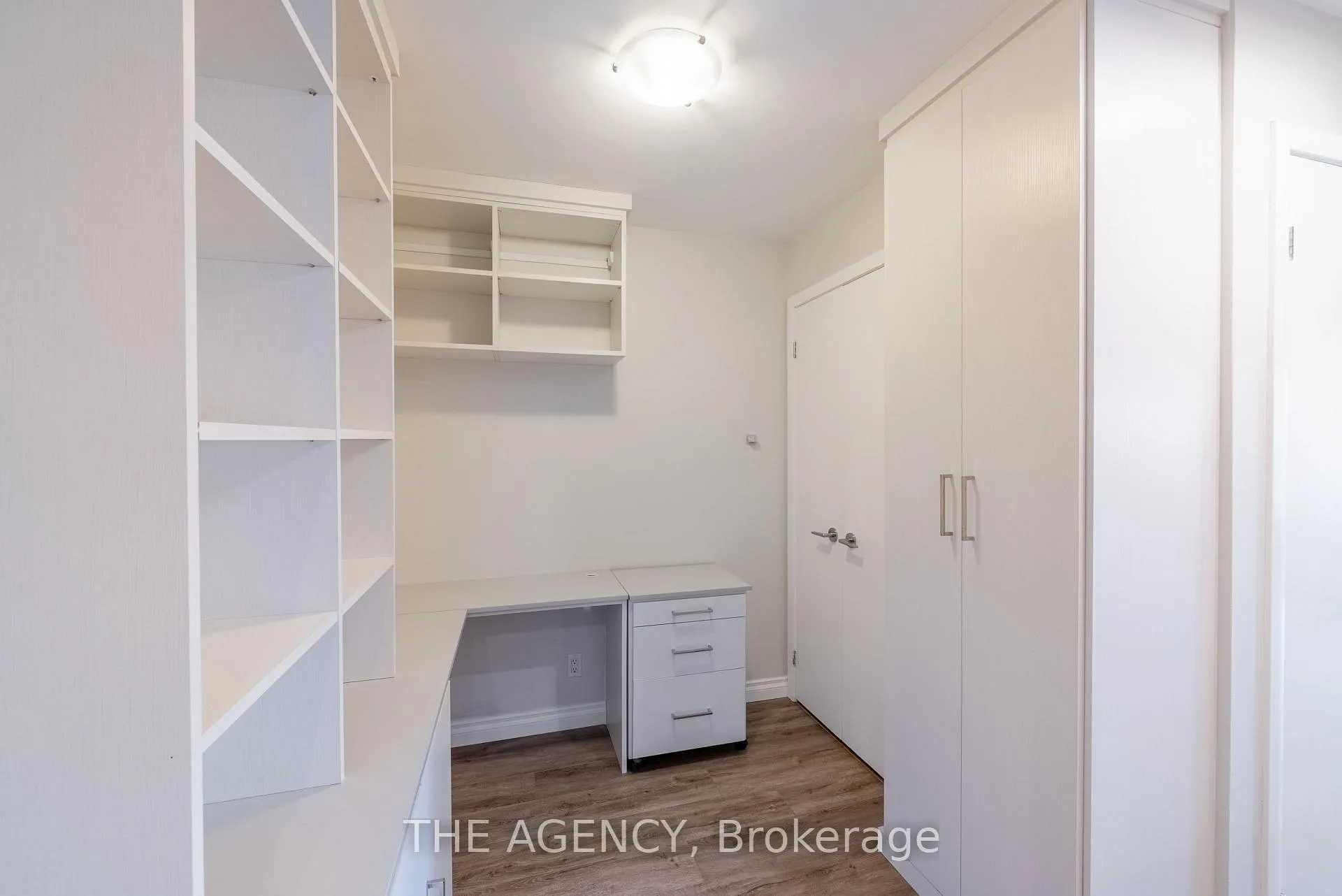 Photo 3 of Unit 902, 76 Shuter Street, Toronto, Church-Yonge Corridor — HOMEH