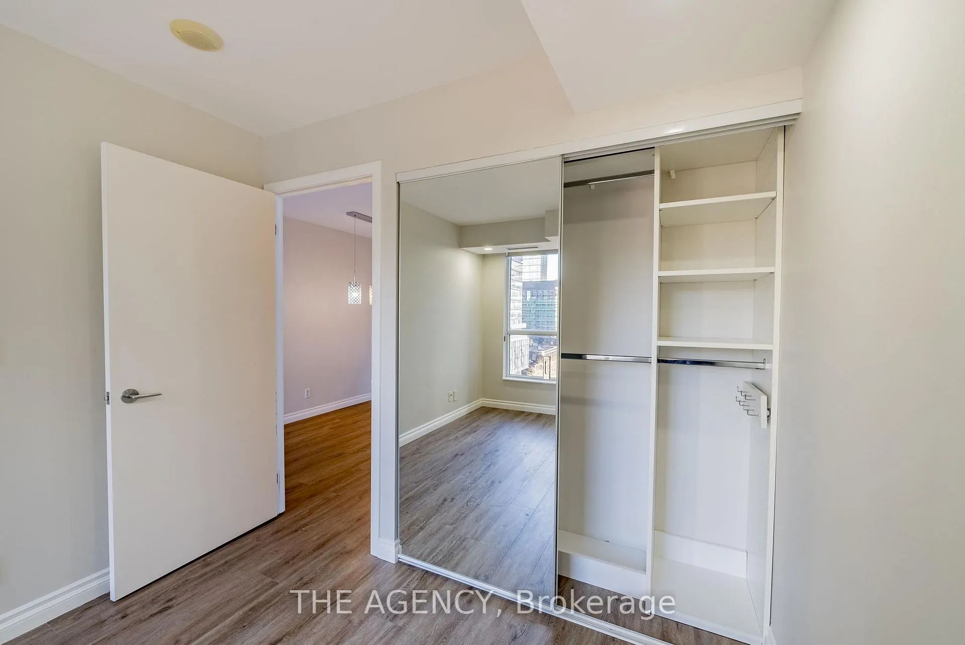 Photo 17 of Unit 902, 76 Shuter Street, Toronto, Church-Yonge Corridor — HOMEH