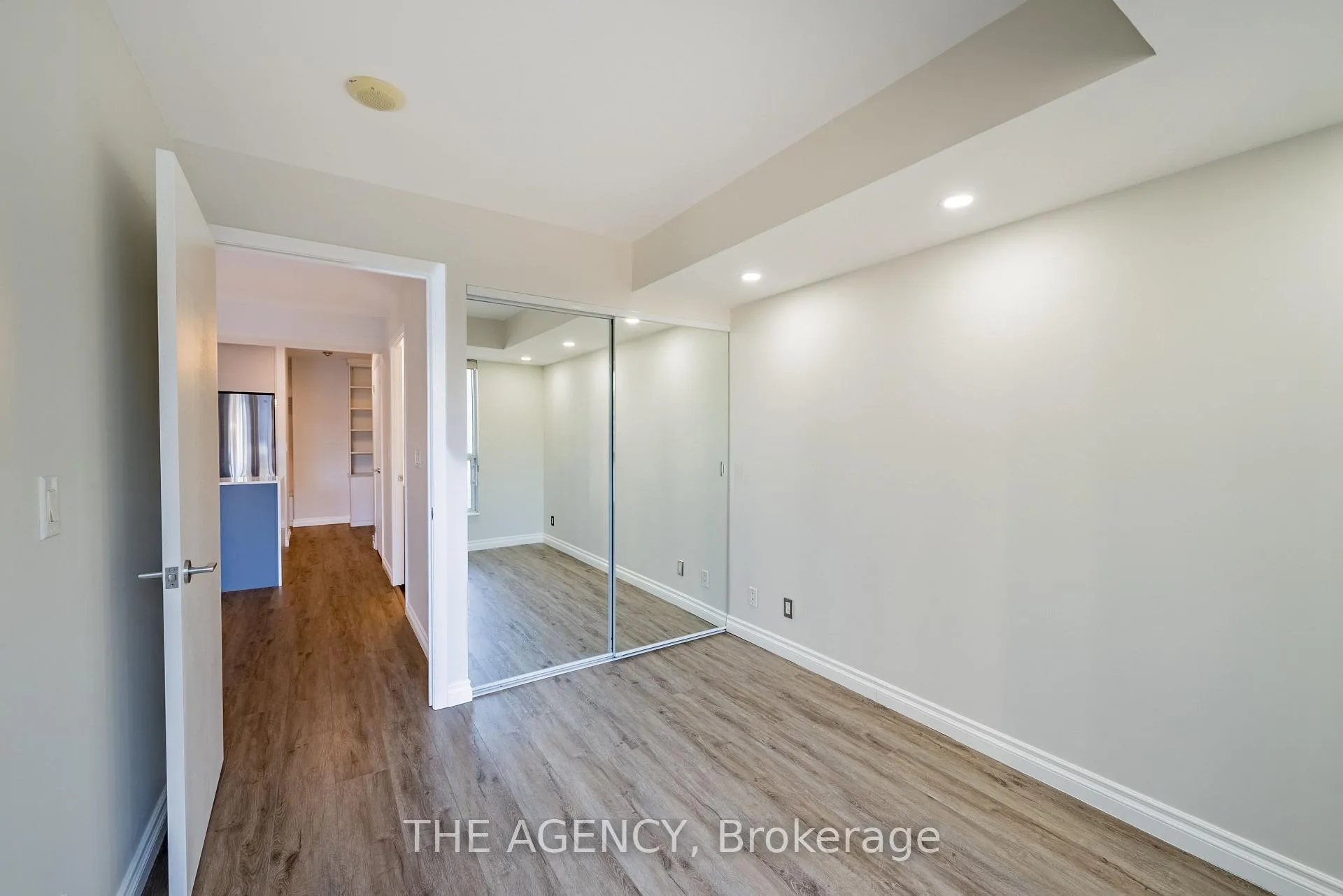 Photo 18 of Unit 902, 76 Shuter Street, Toronto, Church-Yonge Corridor — HOMEH