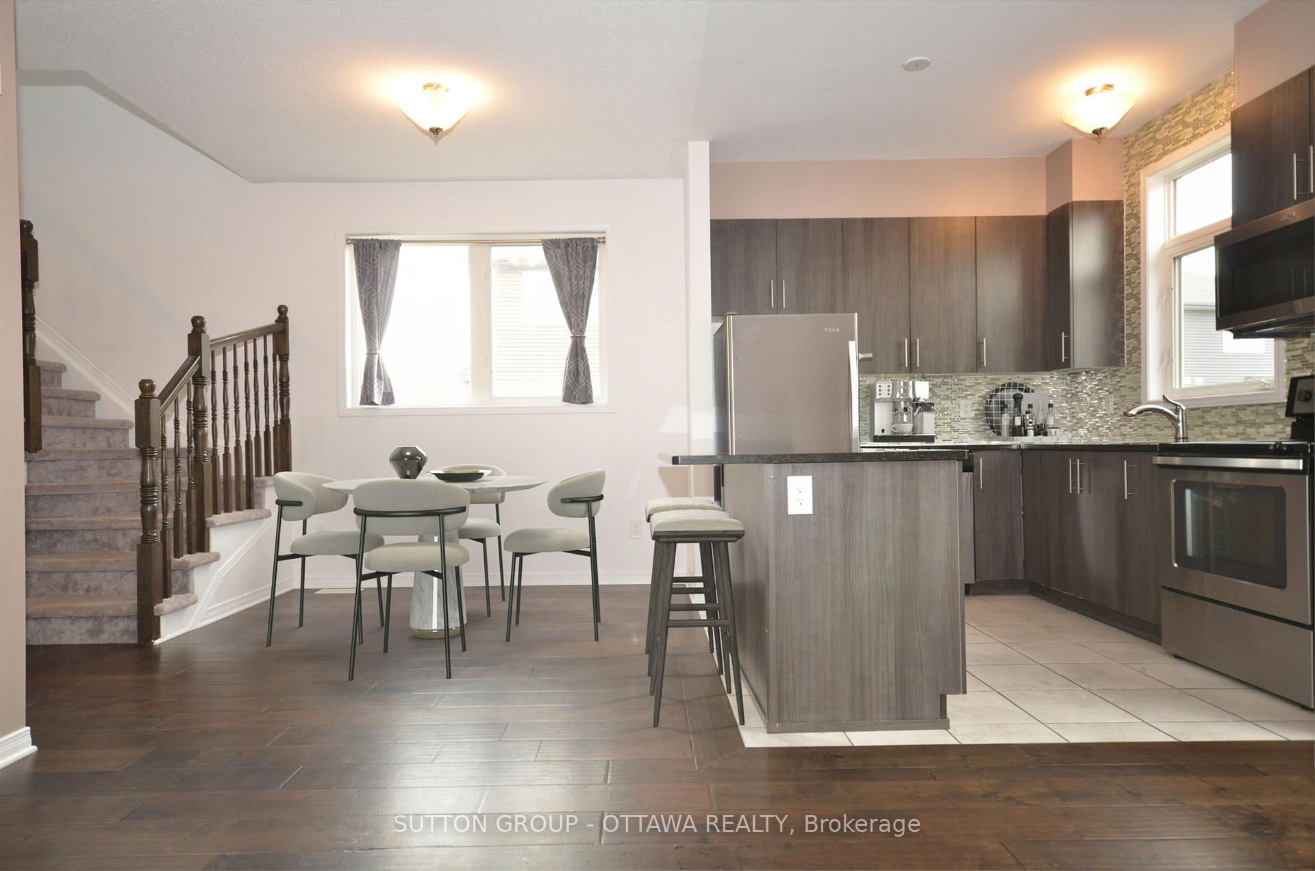 Photo 4 of 100 Camden Private, Ottawa, Barrhaven - Cedargrove/Fraserdale — HOMEH