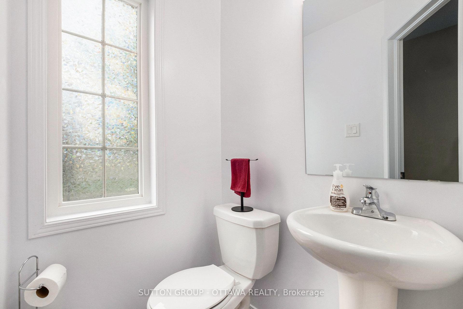 Photo 9 of 100 Camden Private, Ottawa, Barrhaven - Cedargrove/Fraserdale — HOMEH
