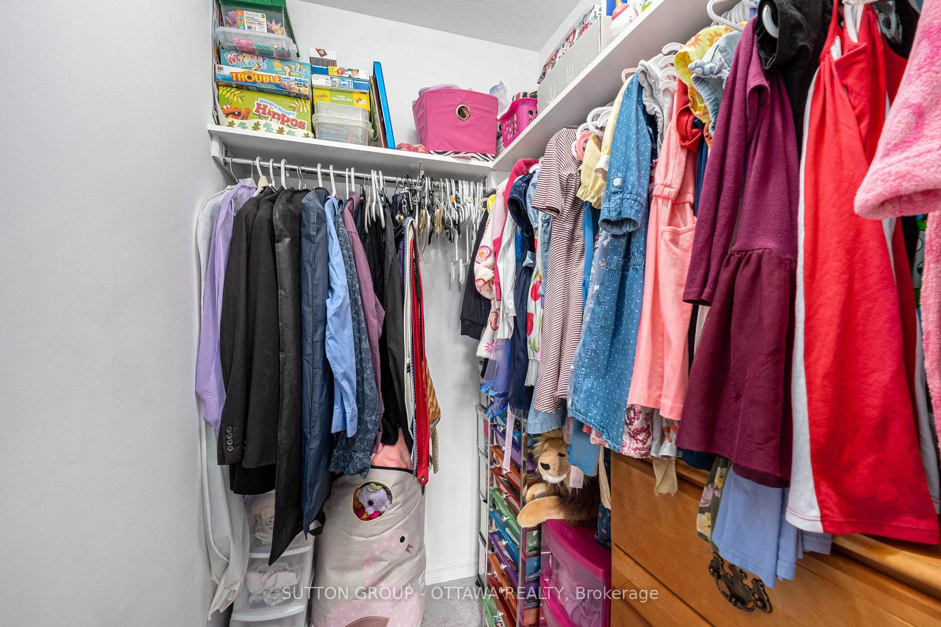 Photo 13 of 100 Camden Private, Ottawa, Barrhaven - Cedargrove/Fraserdale — HOMEH
