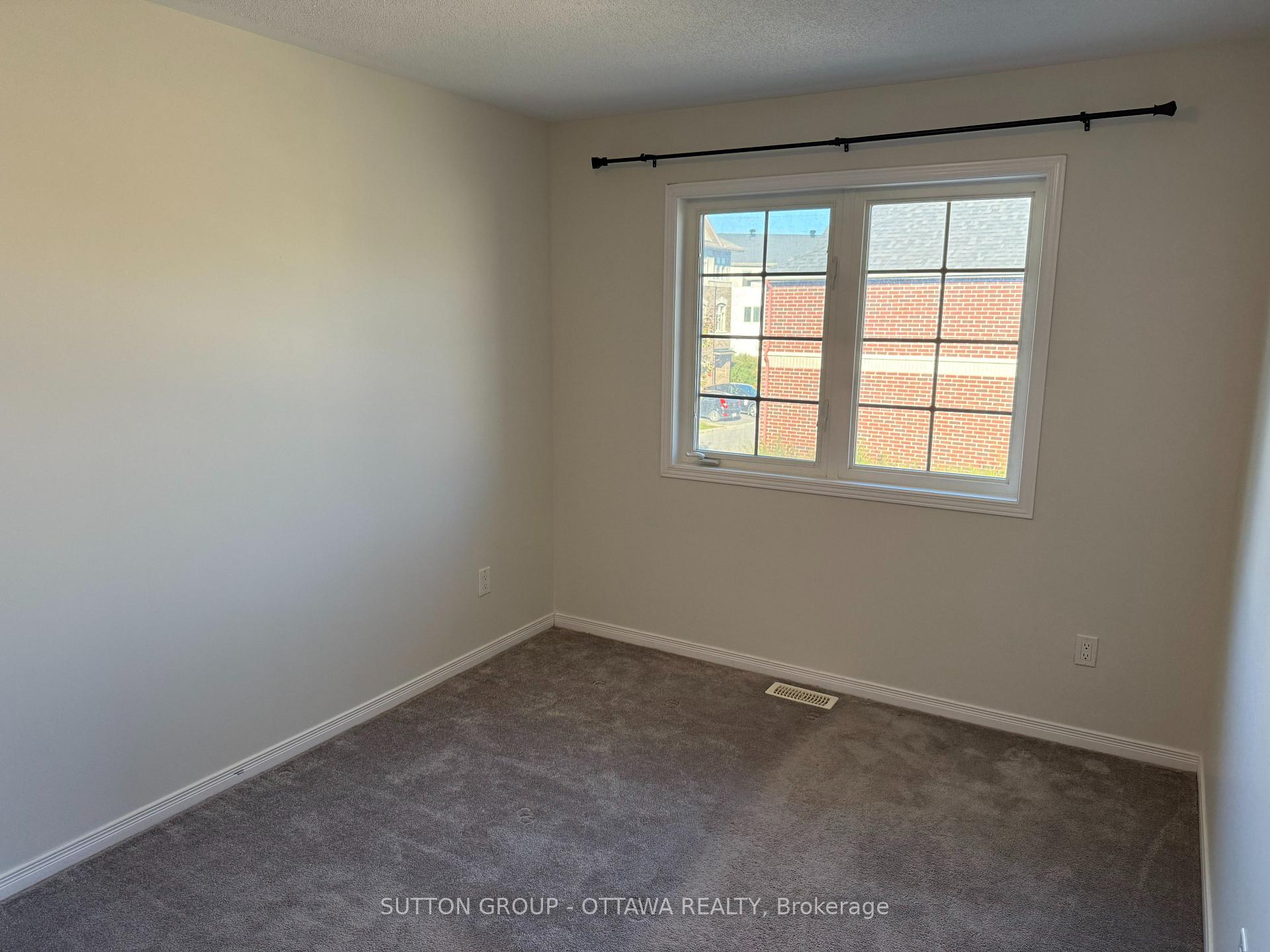 Photo 24 of 100 Camden Private, Ottawa, Barrhaven - Cedargrove/Fraserdale — HOMEH