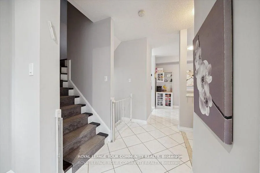 Photo 19 of Unit 36, 735 New Westminster Drive, Vaughan, Crestwood-Springfarm-Yorkhill — HOMEH