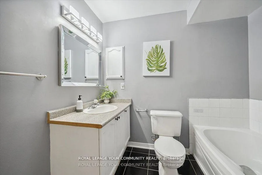 Photo 25 of Unit 36, 735 New Westminster Drive, Vaughan, Crestwood-Springfarm-Yorkhill — HOMEH