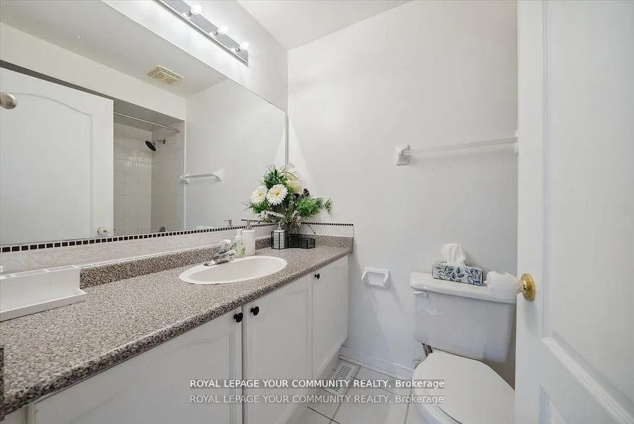 Photo 34 of Unit 36, 735 New Westminster Drive, Vaughan, Crestwood-Springfarm-Yorkhill — HOMEH