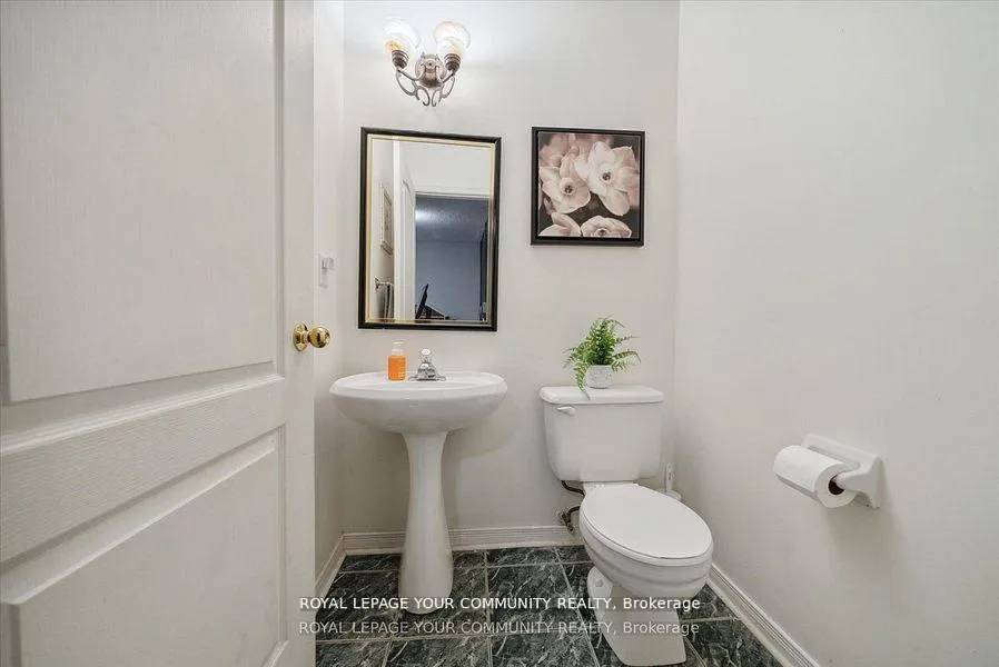 Photo 36 of Unit 36, 735 New Westminster Drive, Vaughan, Crestwood-Springfarm-Yorkhill — HOMEH