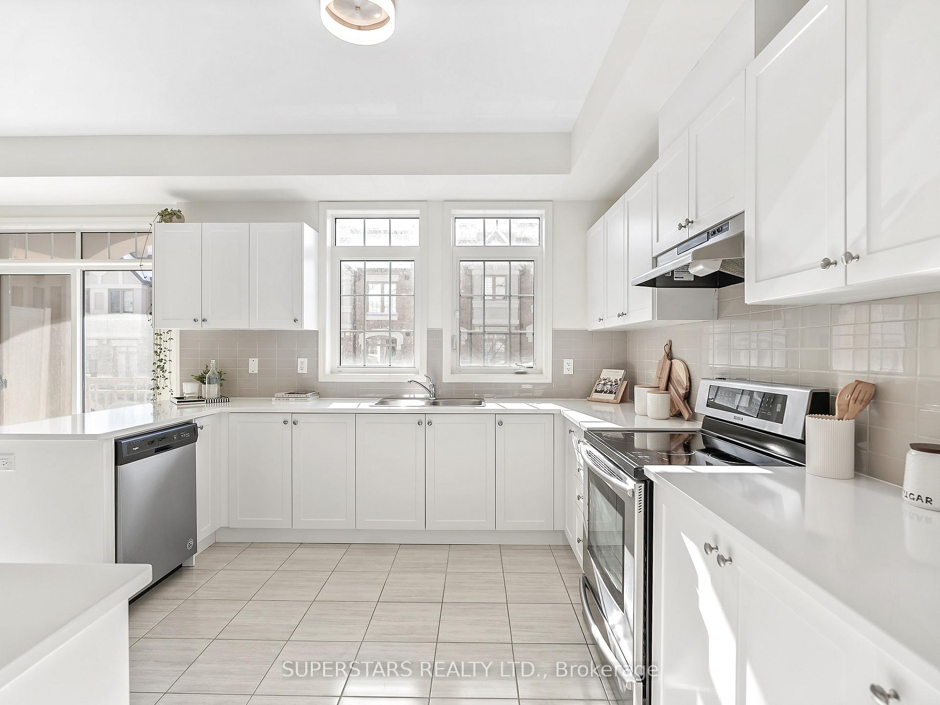 Photo 6 of 10 Sidaway Lane, Ajax, Central — HOMEH
